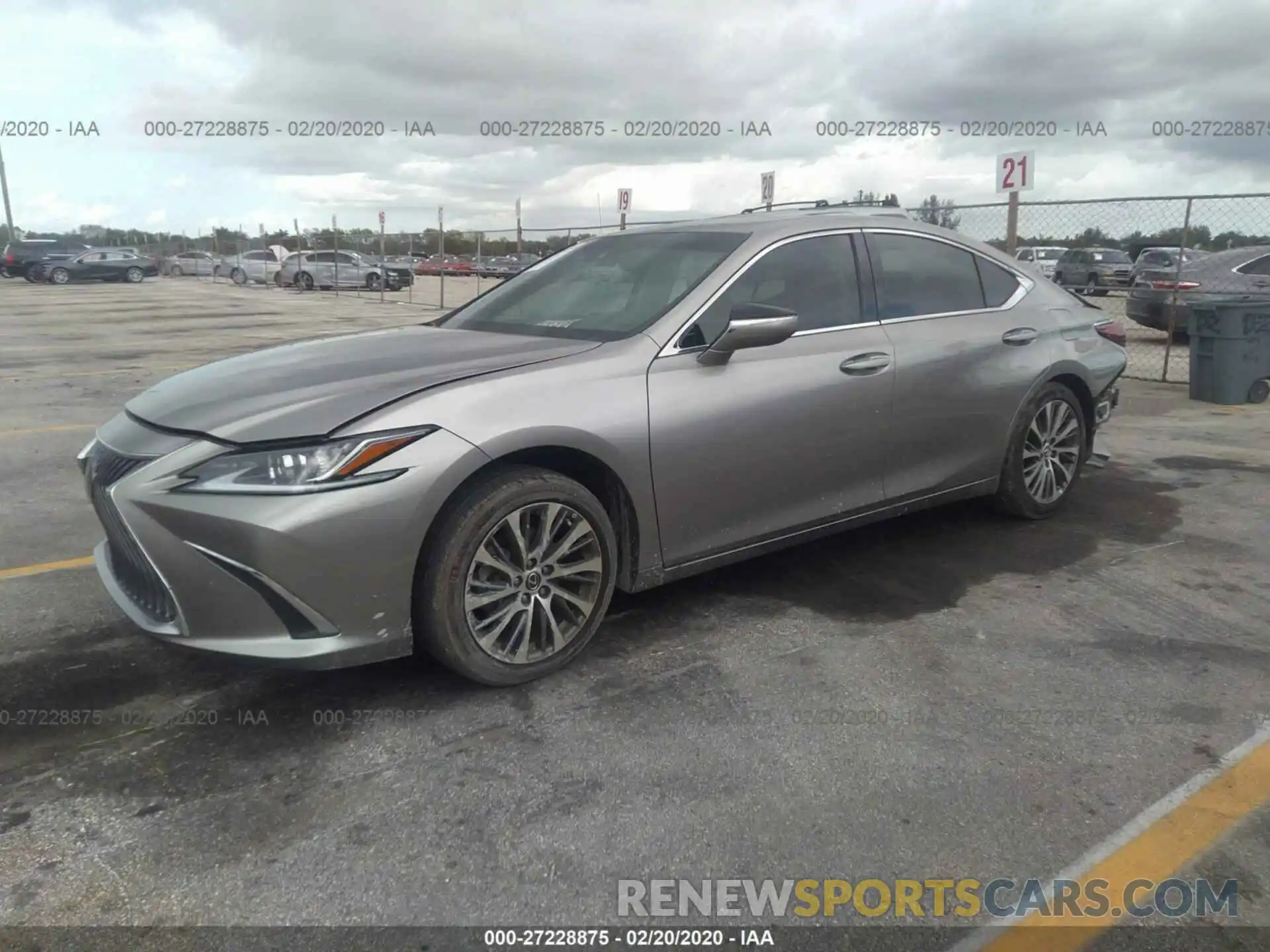 2 Photograph of a damaged car 58ABZ1B17KU010521 LEXUS ES 2019