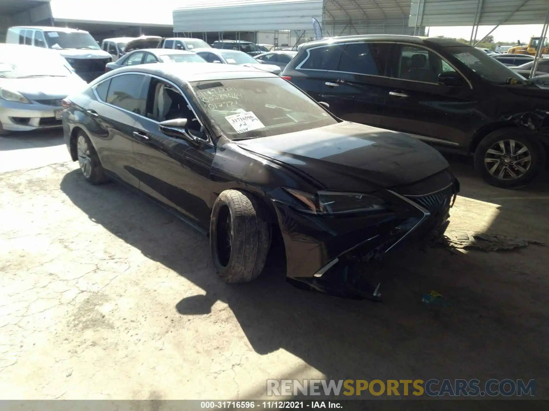 1 Photograph of a damaged car 58ABZ1B17KU012771 LEXUS ES 2019