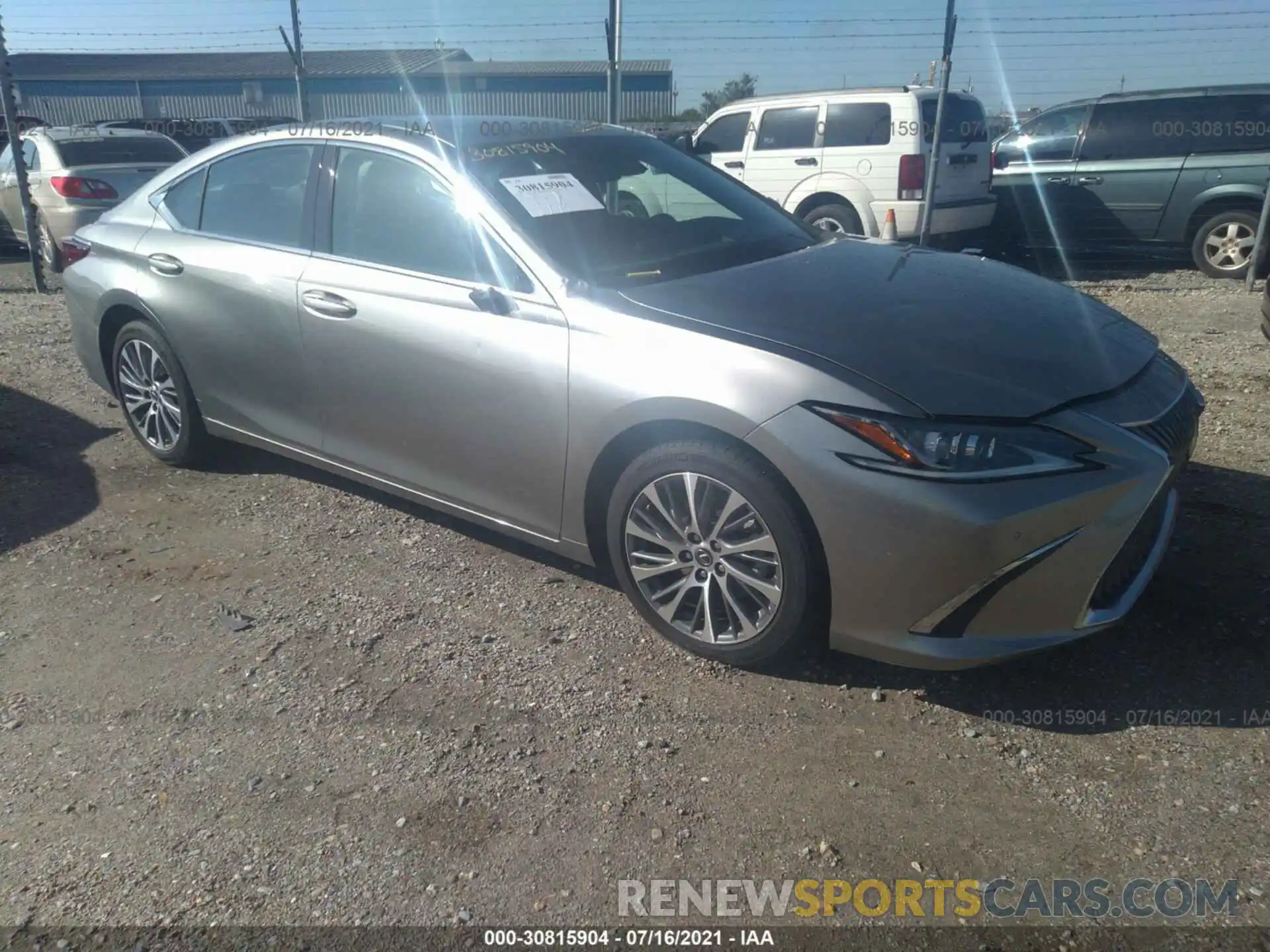 1 Photograph of a damaged car 58ABZ1B17KU014648 LEXUS ES 2019