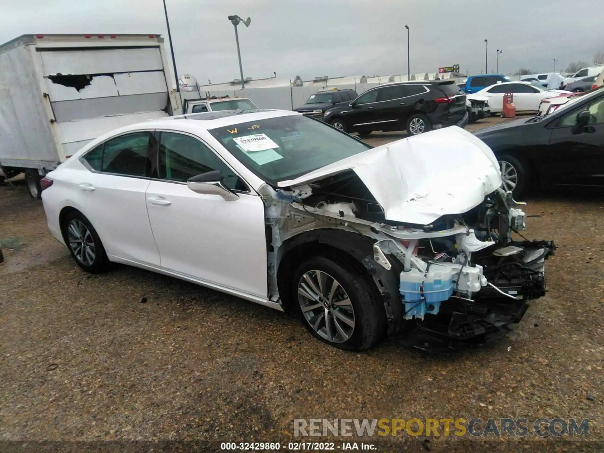 1 Photograph of a damaged car 58ABZ1B17KU014679 LEXUS ES 2019