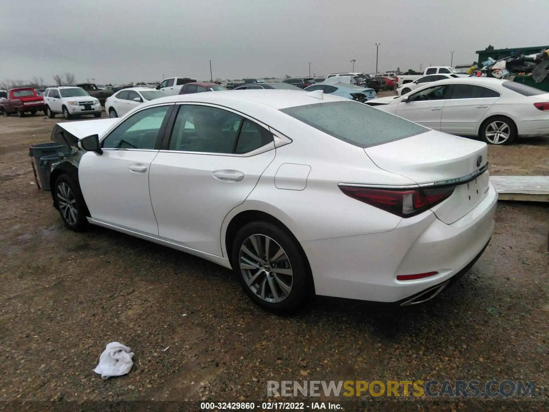 3 Photograph of a damaged car 58ABZ1B17KU014679 LEXUS ES 2019