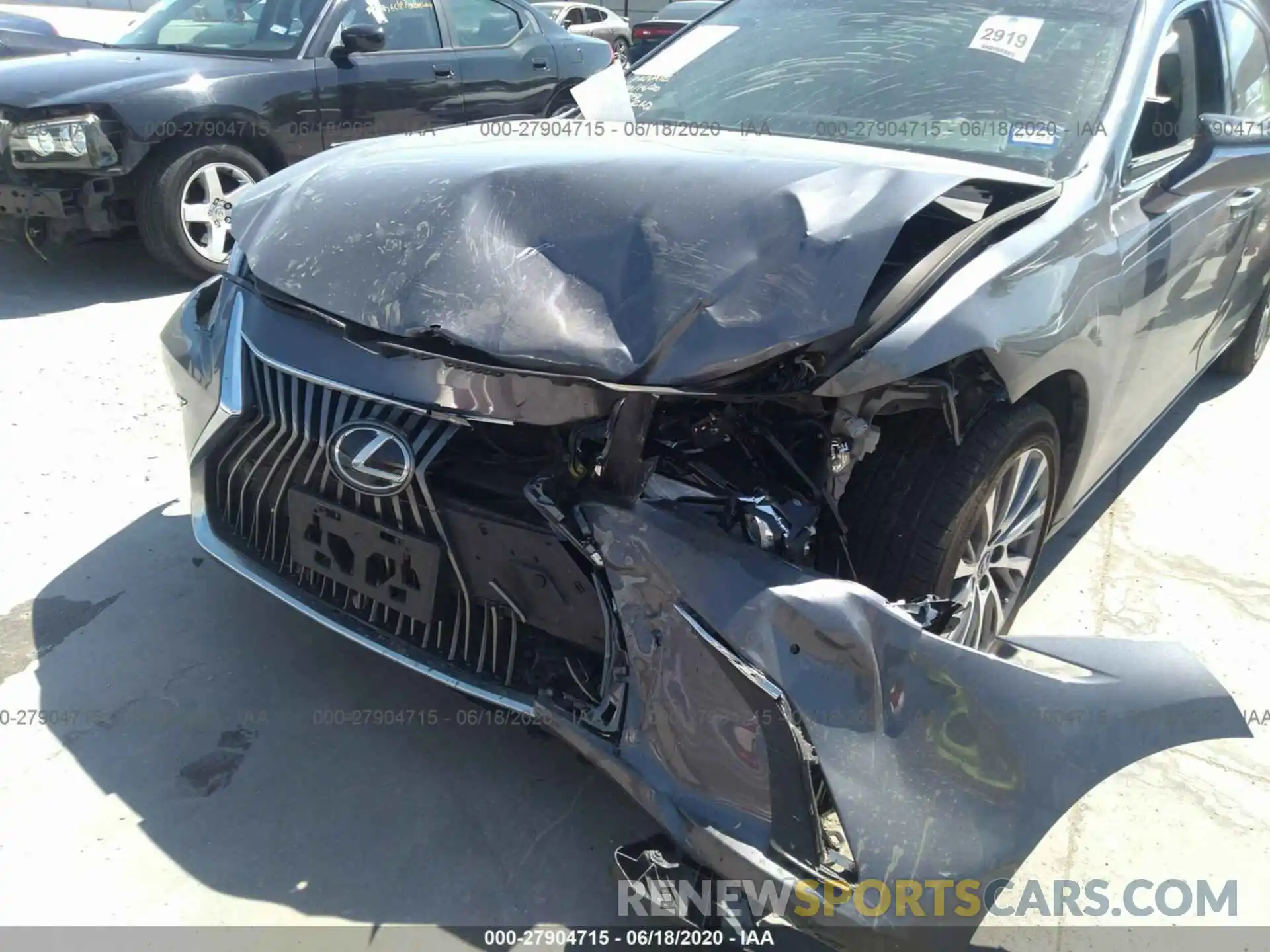 6 Photograph of a damaged car 58ABZ1B17KU017808 LEXUS ES 2019