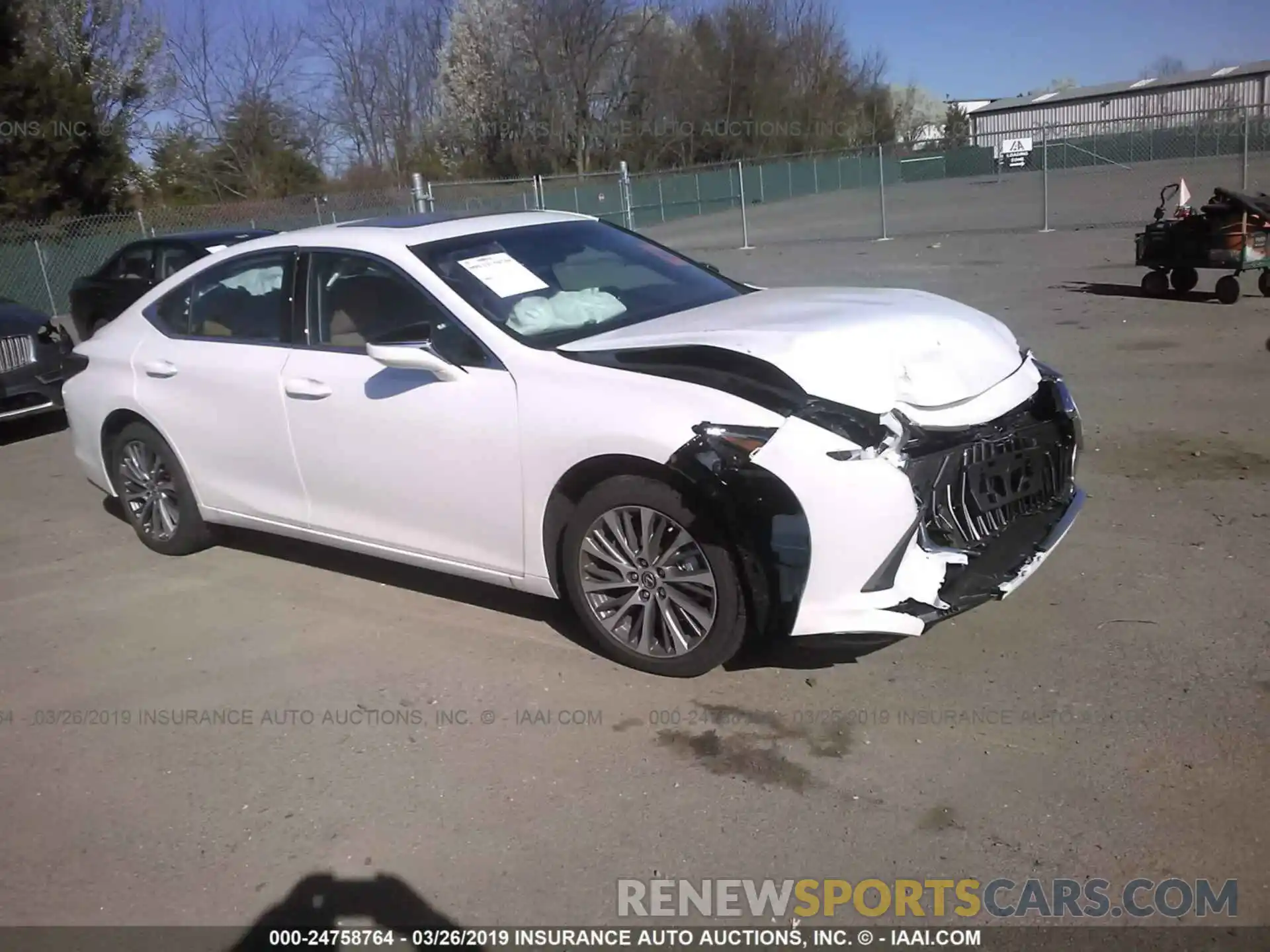 1 Photograph of a damaged car 58ABZ1B17KU021325 LEXUS ES 2019