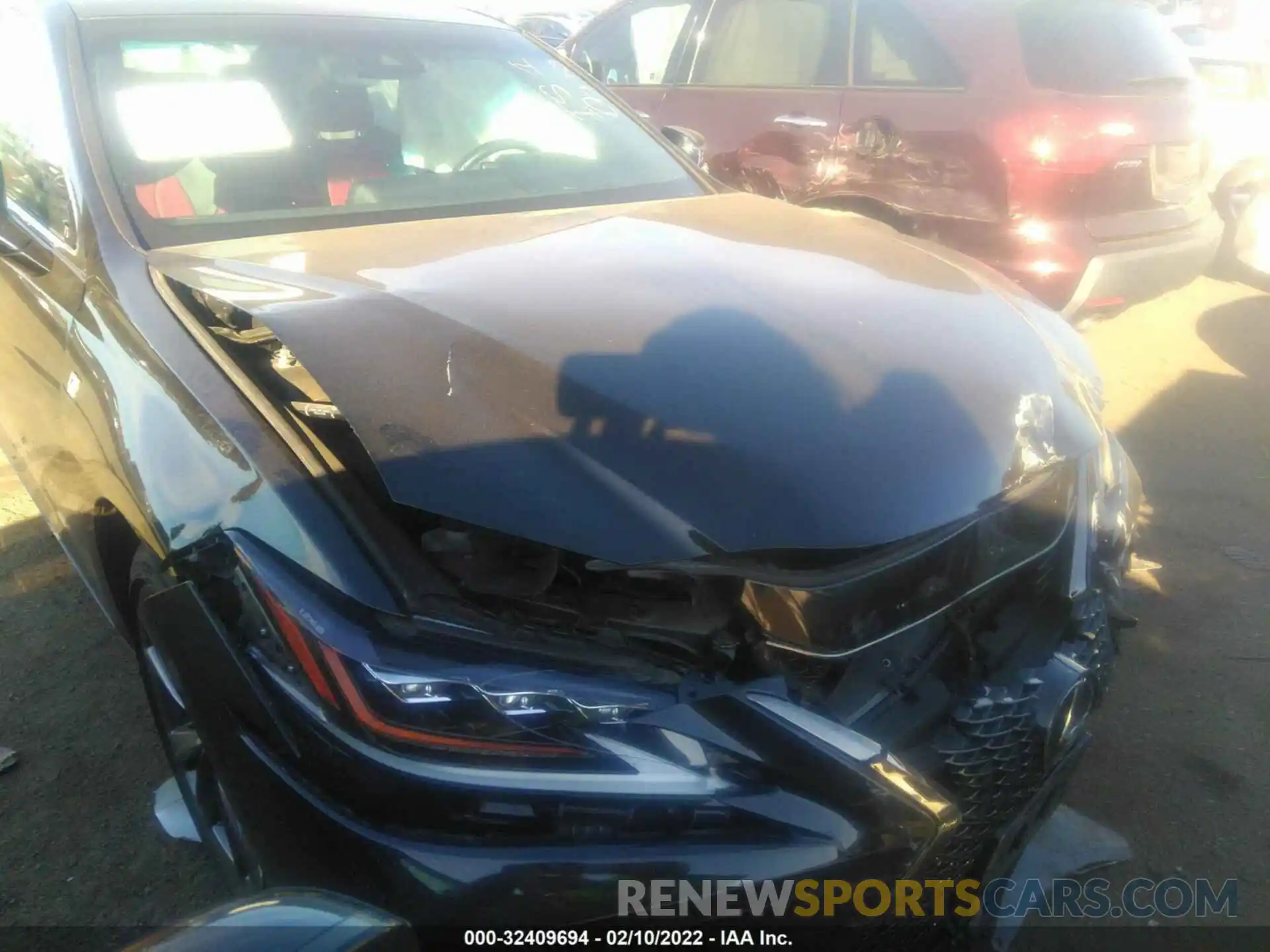 1 Photograph of a damaged car 58ABZ1B17KU023298 LEXUS ES 2019