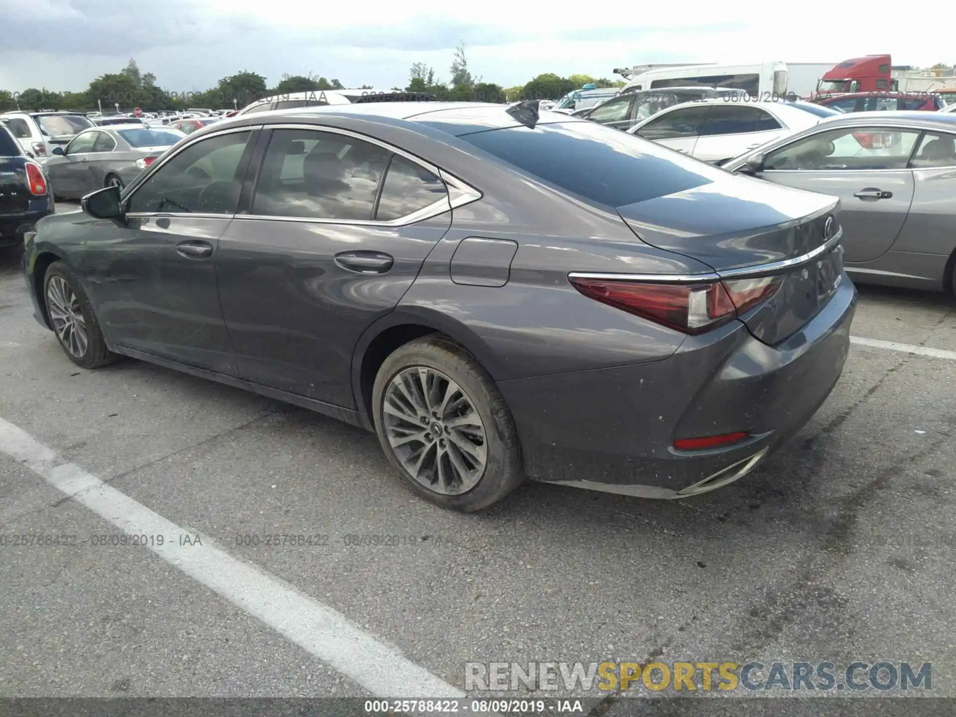 3 Photograph of a damaged car 58ABZ1B17KU024130 LEXUS ES 2019