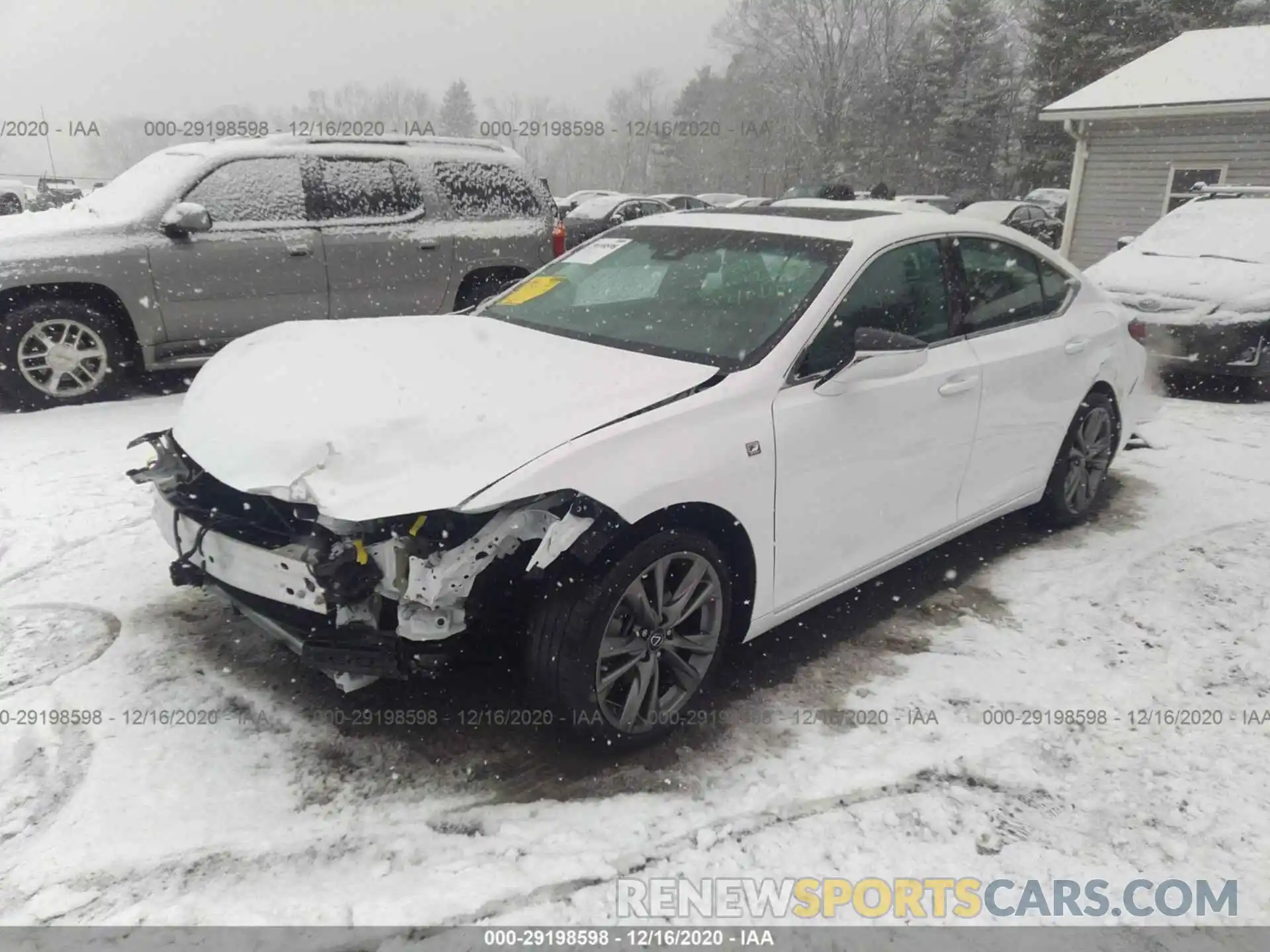 2 Photograph of a damaged car 58ABZ1B17KU028338 LEXUS ES 2019