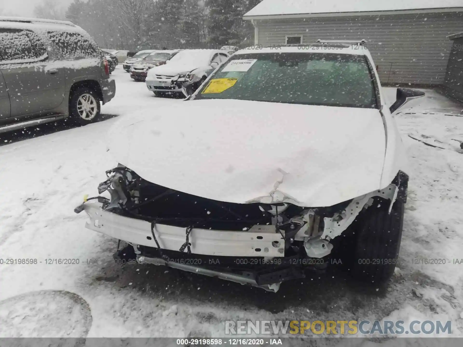 6 Photograph of a damaged car 58ABZ1B17KU028338 LEXUS ES 2019