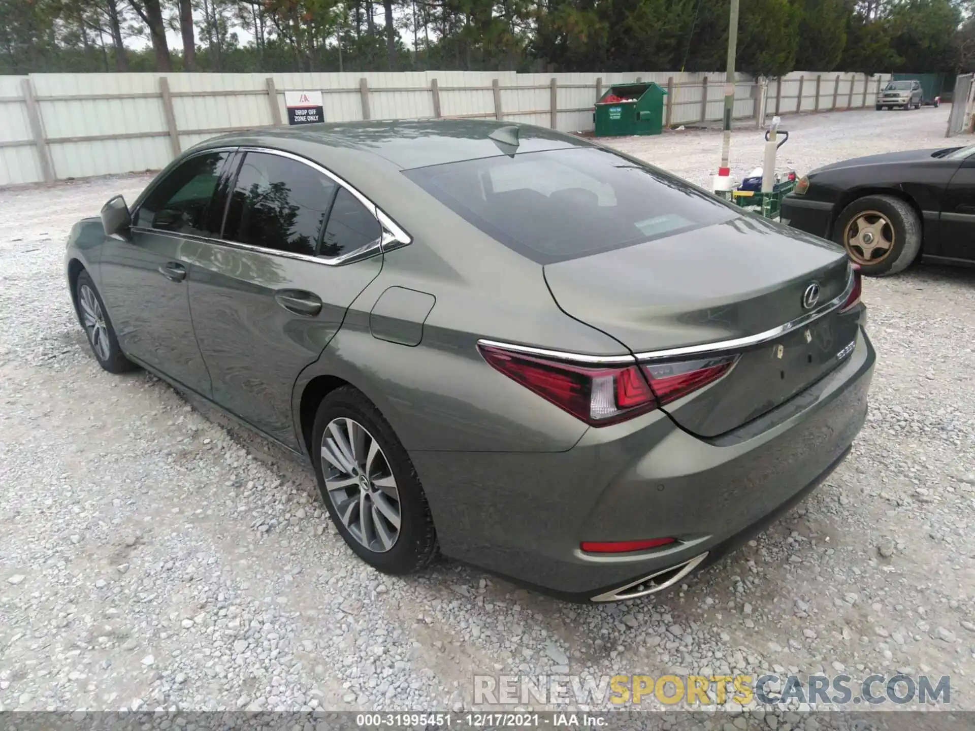 3 Photograph of a damaged car 58ABZ1B17KU035452 LEXUS ES 2019