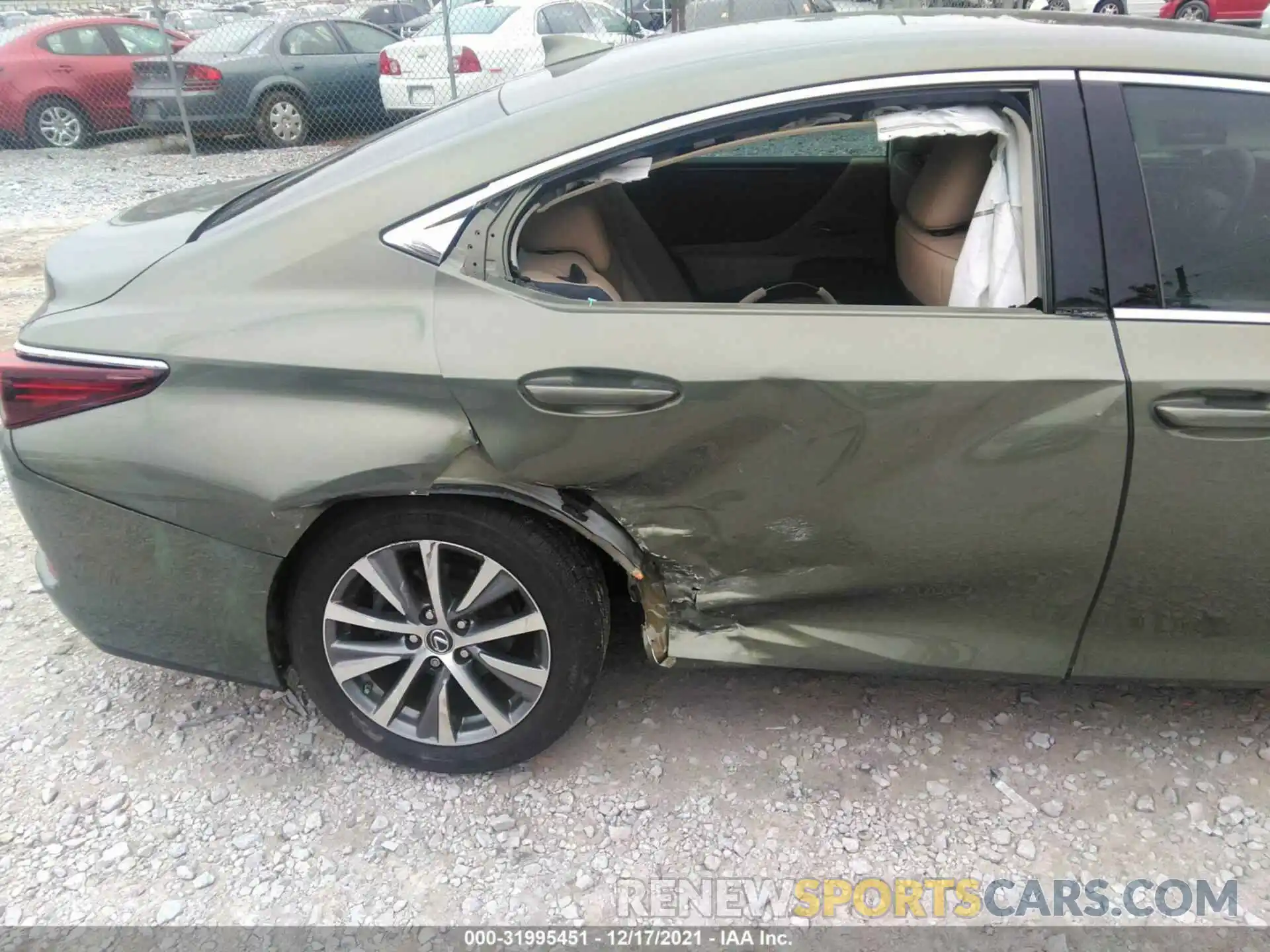 6 Photograph of a damaged car 58ABZ1B17KU035452 LEXUS ES 2019