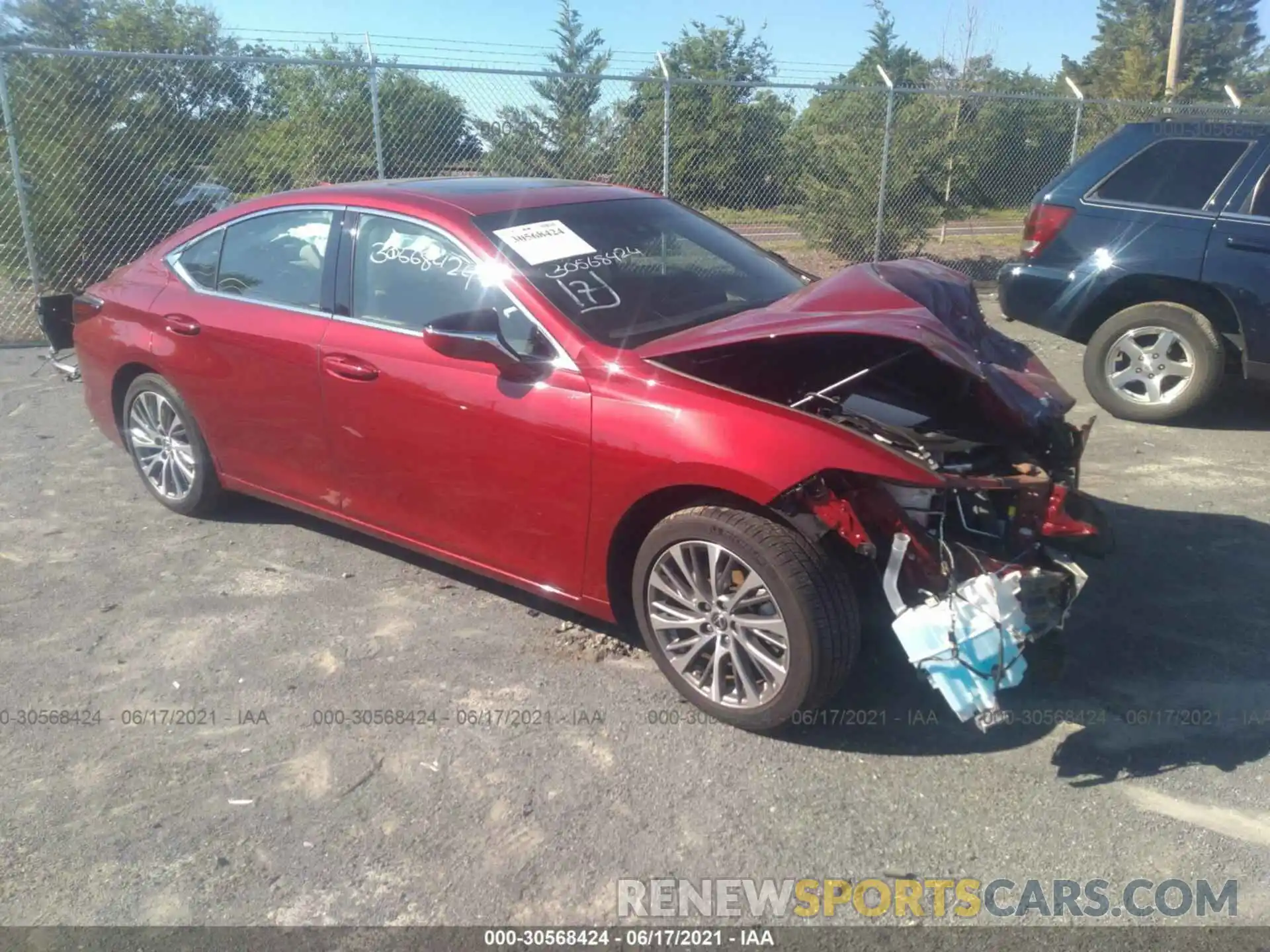 1 Photograph of a damaged car 58ABZ1B17KU037475 LEXUS ES 2019