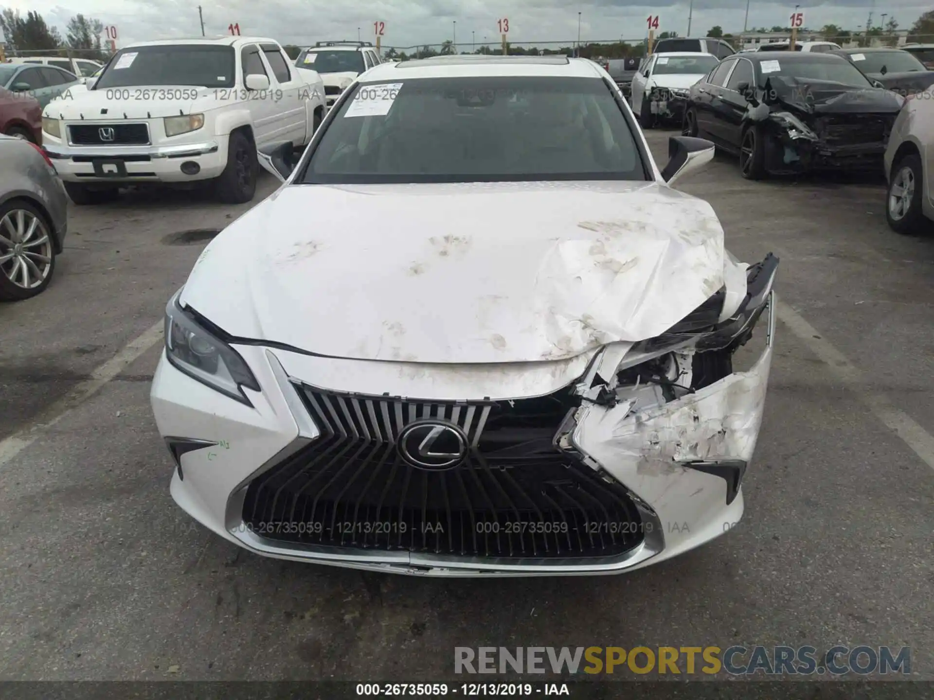 6 Photograph of a damaged car 58ABZ1B17KU043843 LEXUS ES 2019