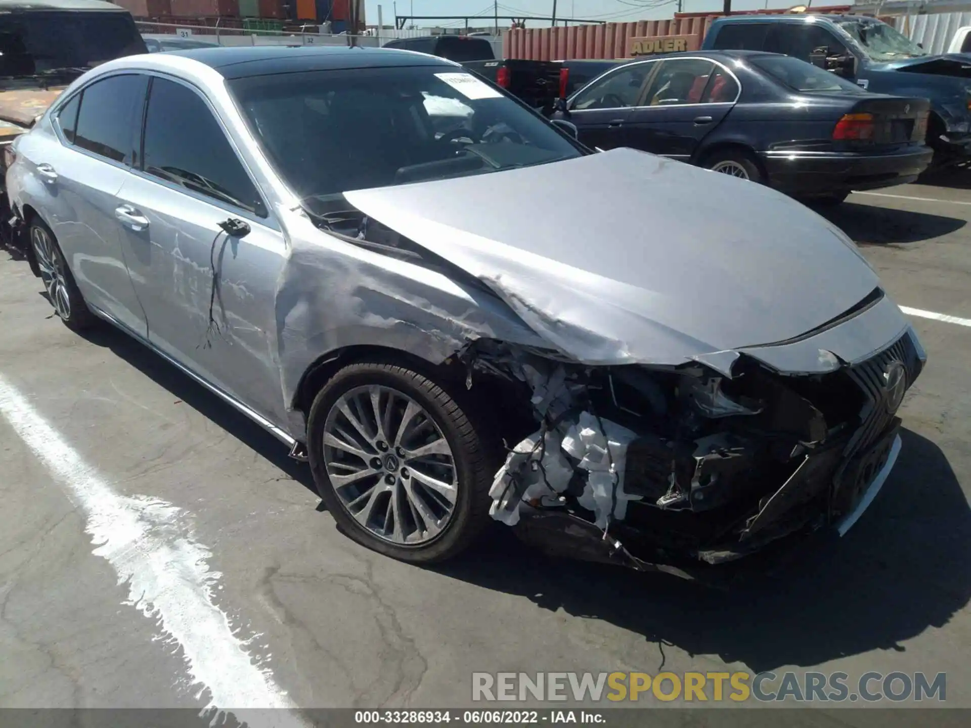 6 Photograph of a damaged car 58ABZ1B17KU044507 LEXUS ES 2019