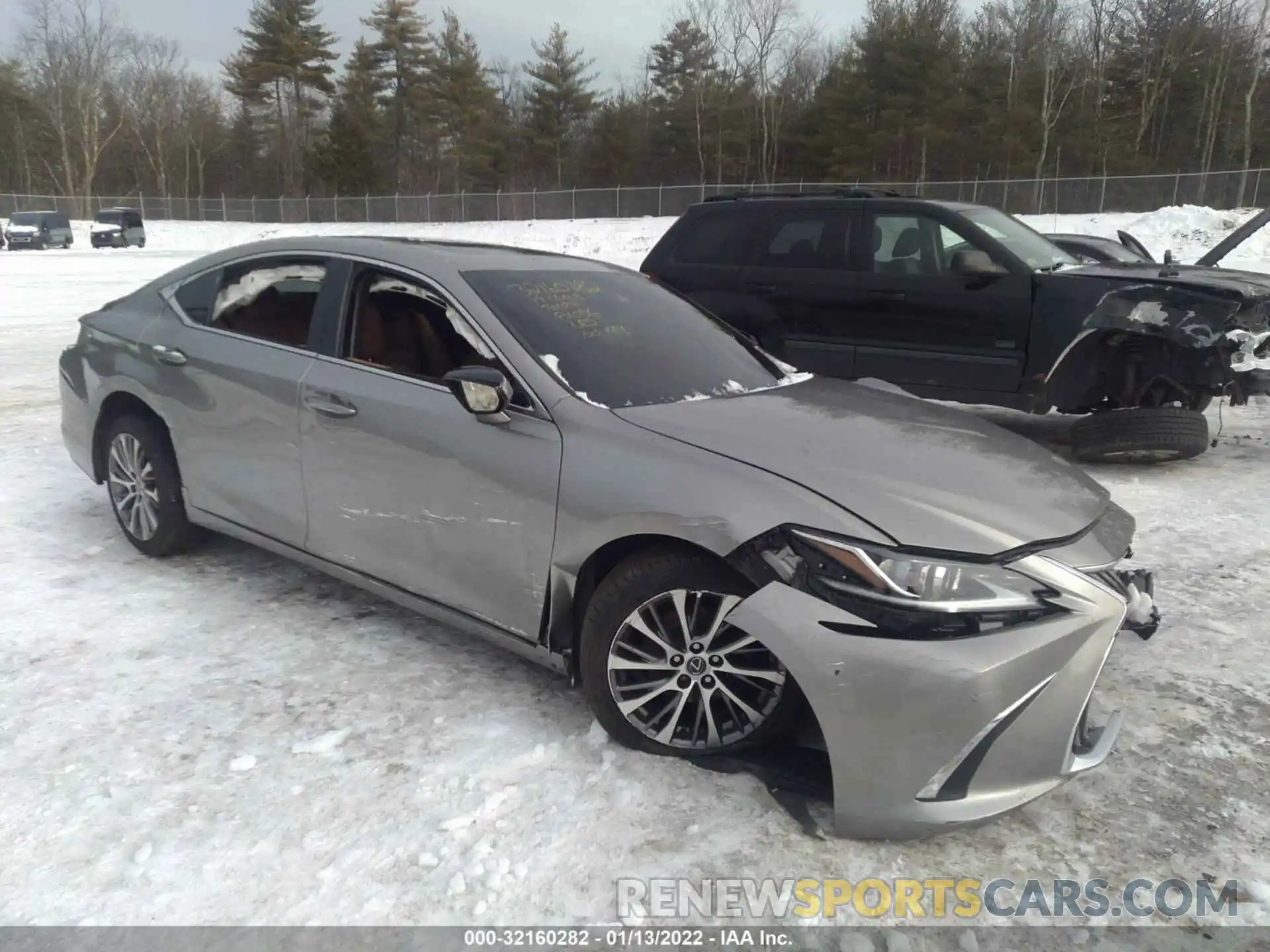 1 Фотография поврежденного автомобиля 58ABZ1B17KU045950 LEXUS ES 2019