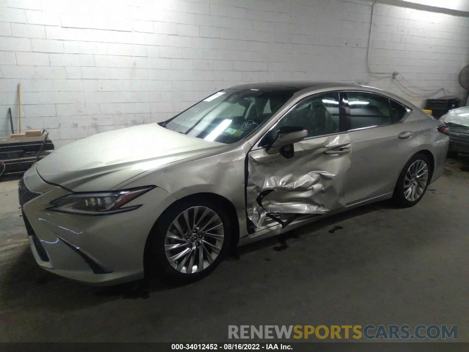 6 Photograph of a damaged car 58ABZ1B18KU011693 LEXUS ES 2019