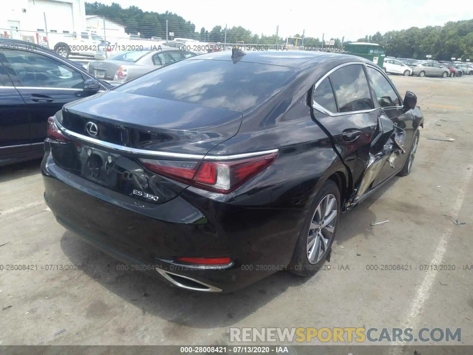 4 Photograph of a damaged car 58ABZ1B18KU013685 LEXUS ES 2019