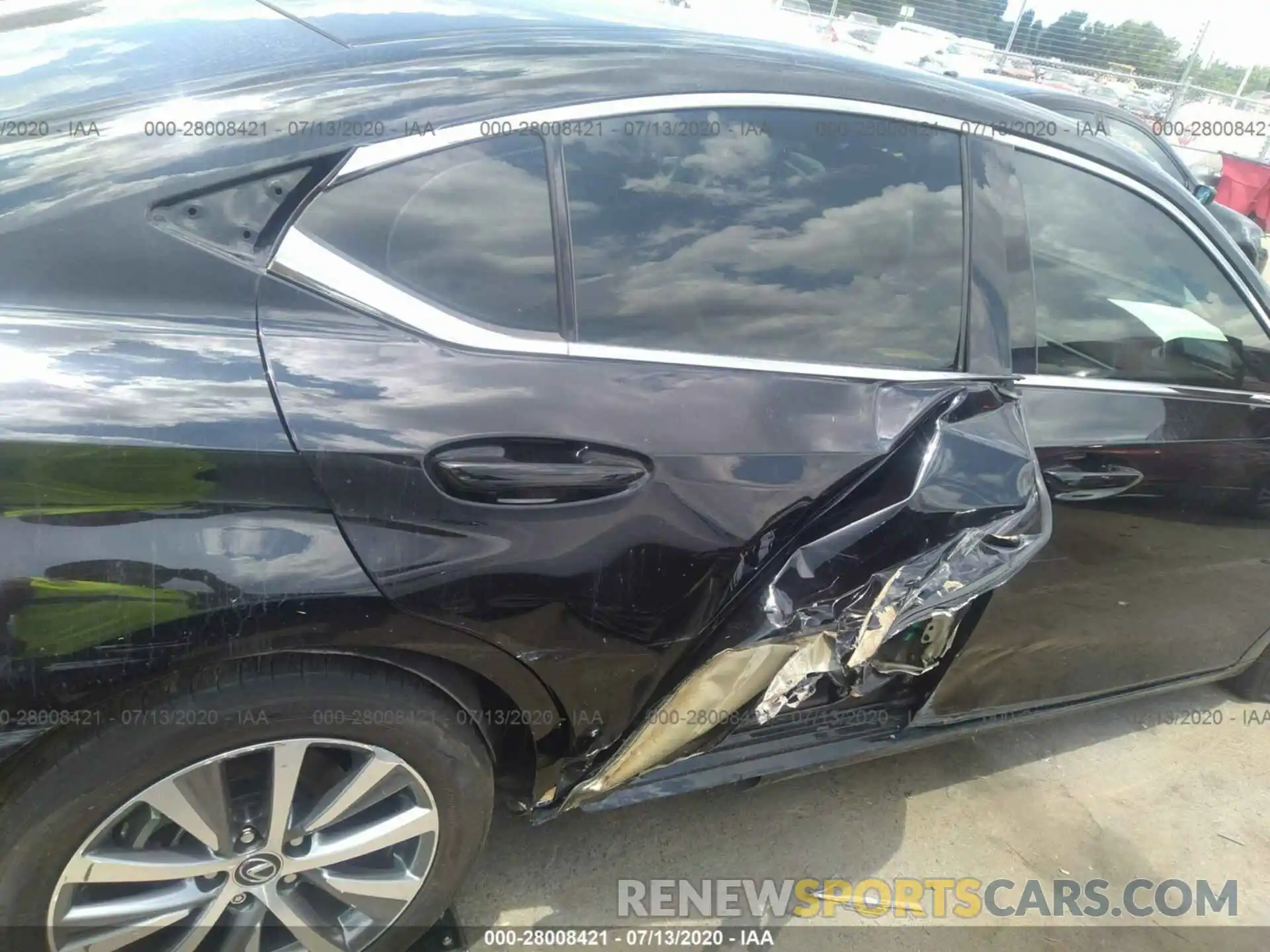 6 Photograph of a damaged car 58ABZ1B18KU013685 LEXUS ES 2019