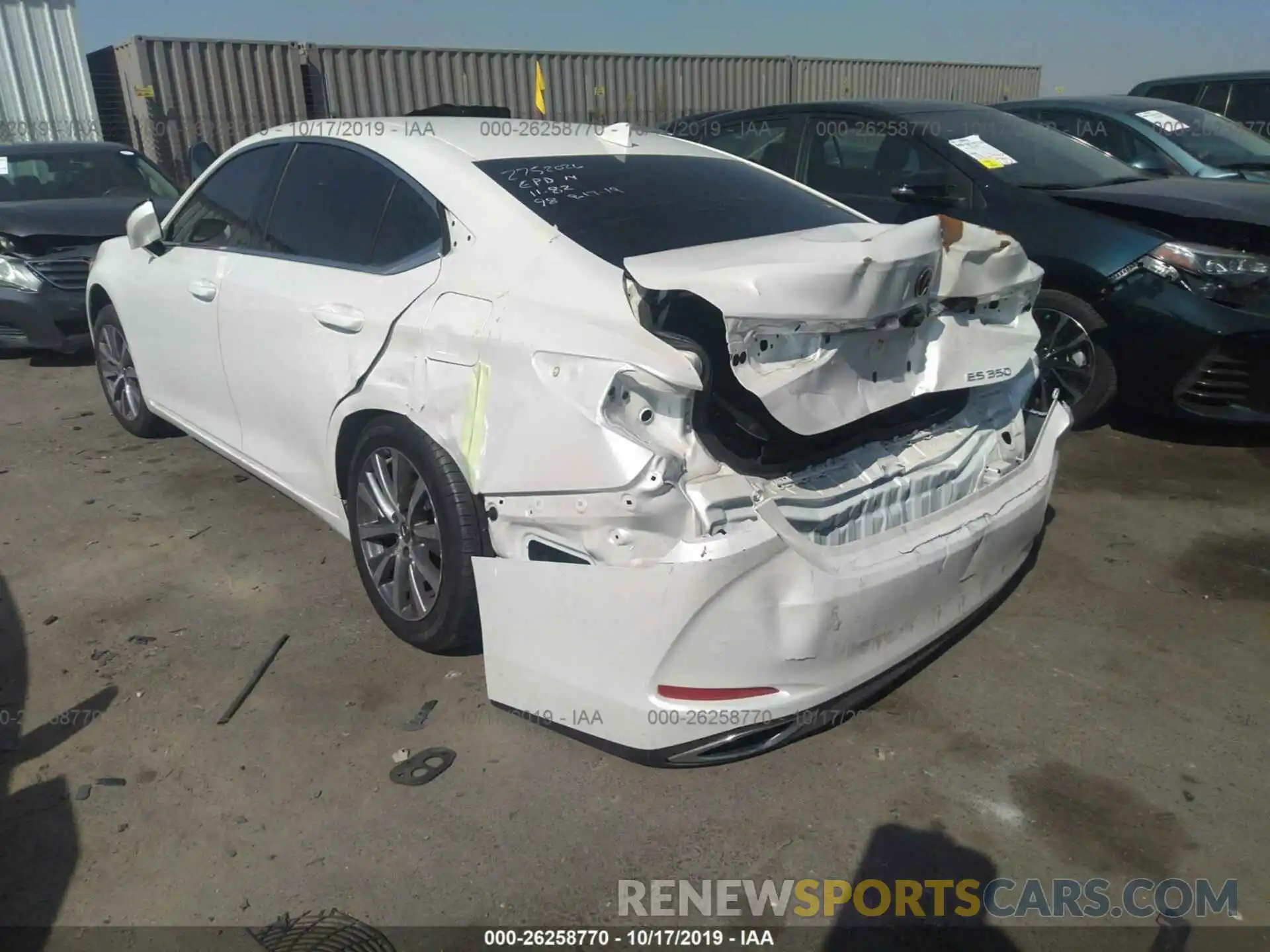 3 Photograph of a damaged car 58ABZ1B18KU022886 LEXUS ES 2019