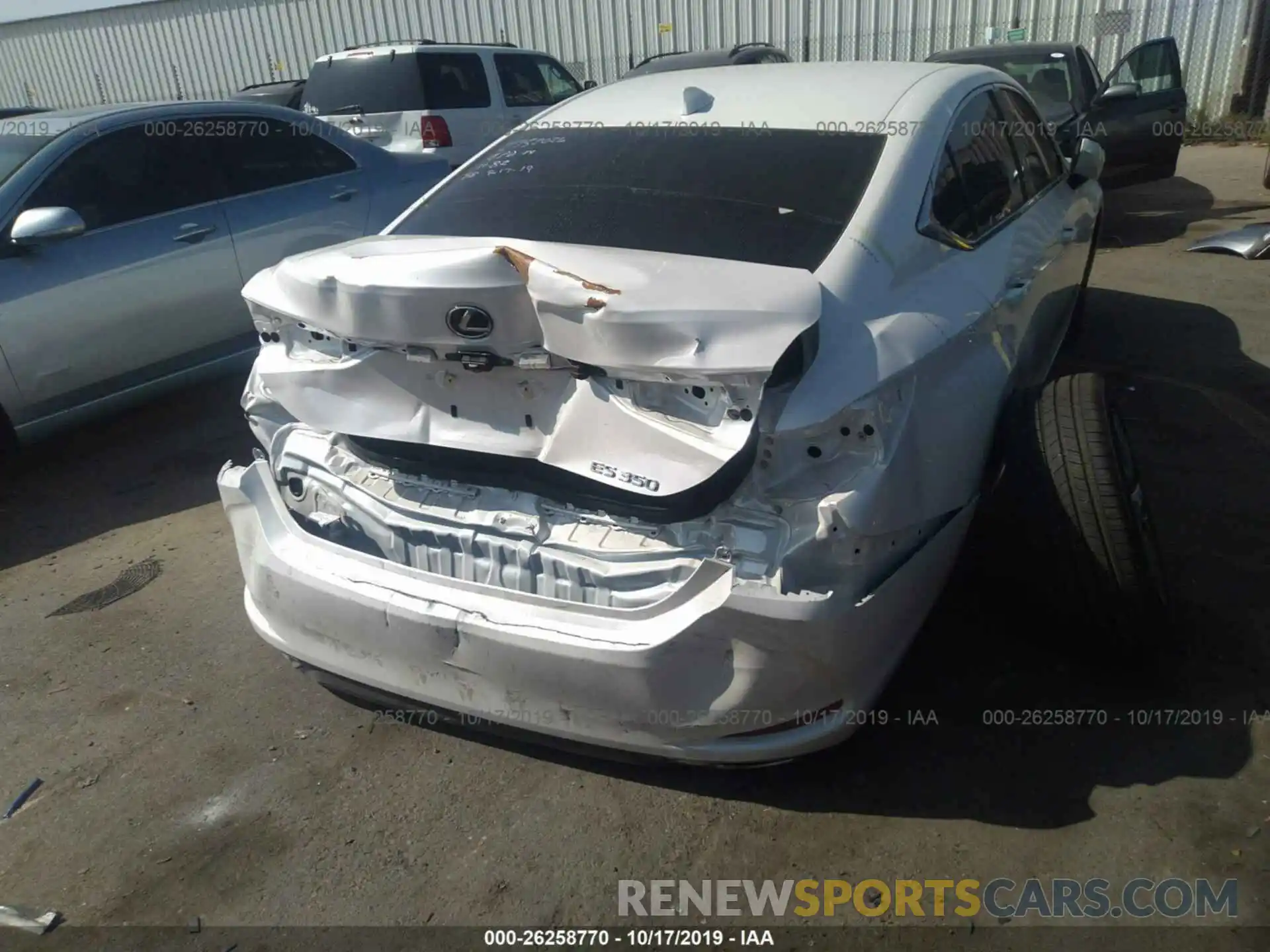 6 Photograph of a damaged car 58ABZ1B18KU022886 LEXUS ES 2019