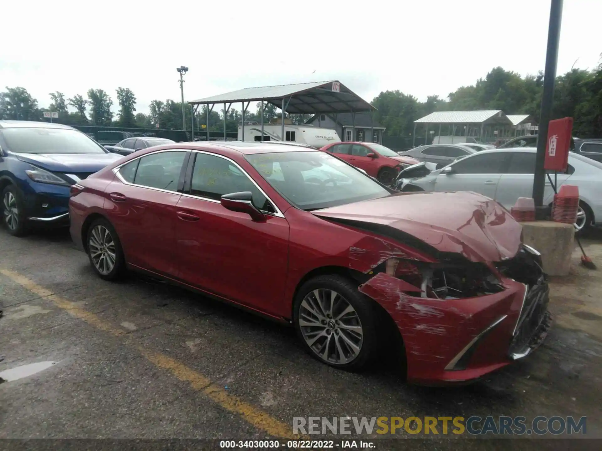 1 Photograph of a damaged car 58ABZ1B18KU026405 LEXUS ES 2019