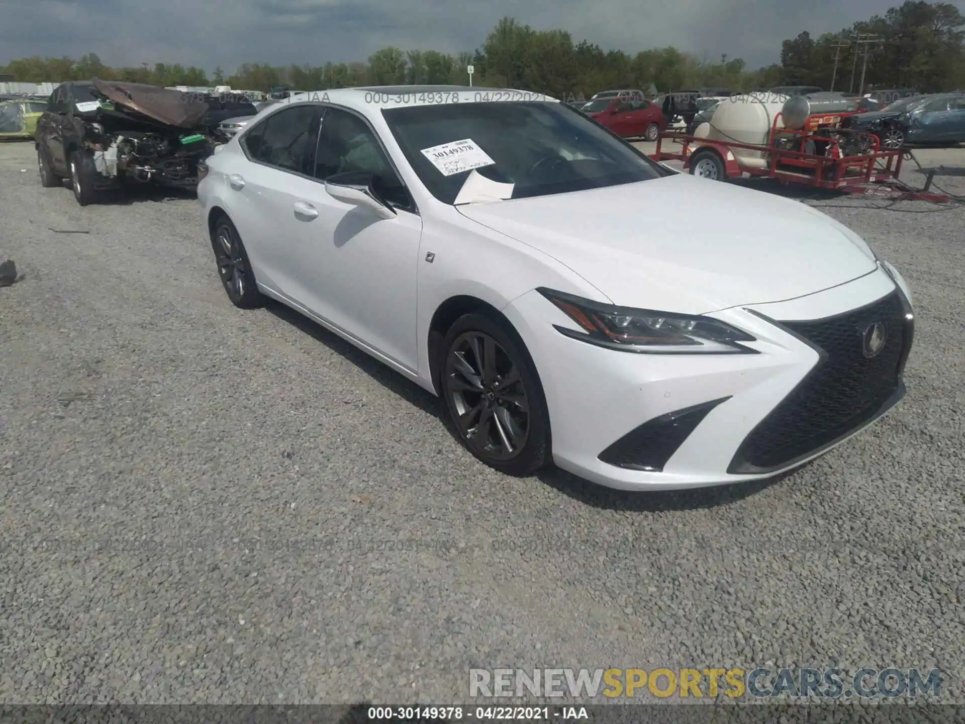 1 Photograph of a damaged car 58ABZ1B18KU028803 LEXUS ES 2019