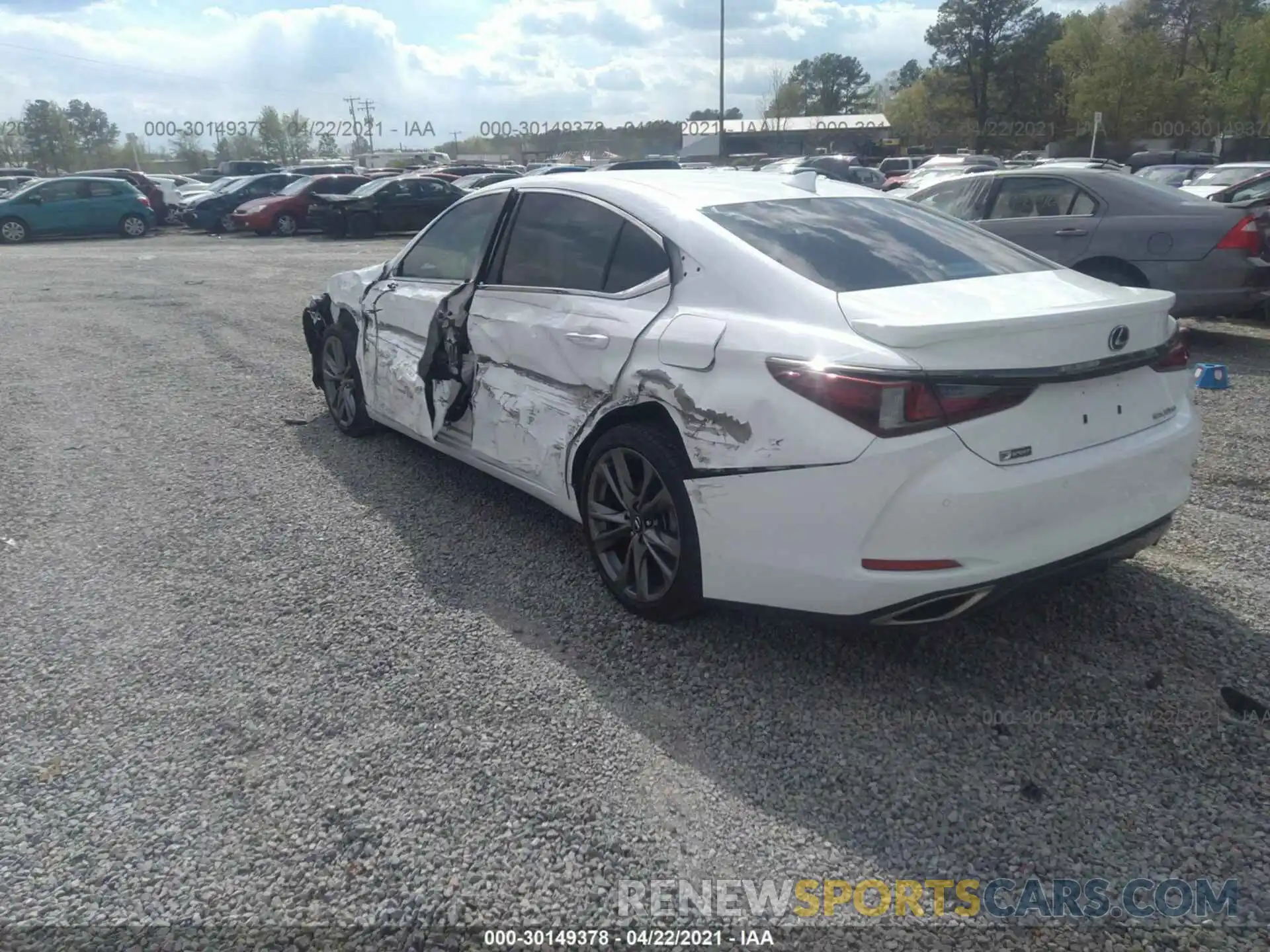 3 Photograph of a damaged car 58ABZ1B18KU028803 LEXUS ES 2019