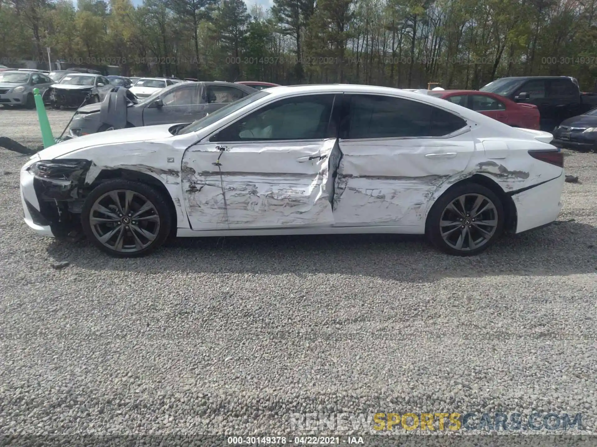 6 Photograph of a damaged car 58ABZ1B18KU028803 LEXUS ES 2019