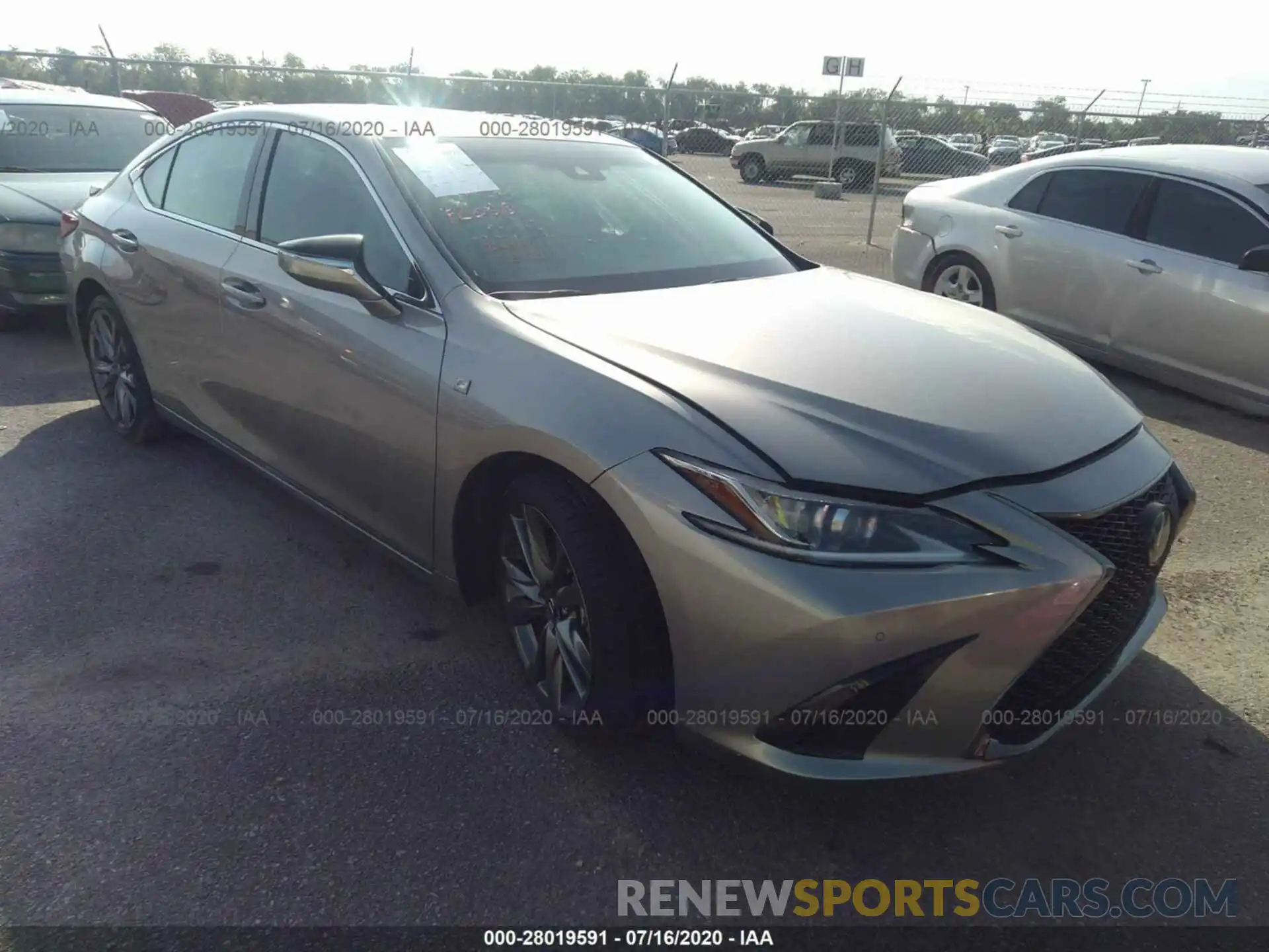 1 Photograph of a damaged car 58ABZ1B18KU033743 LEXUS ES 2019