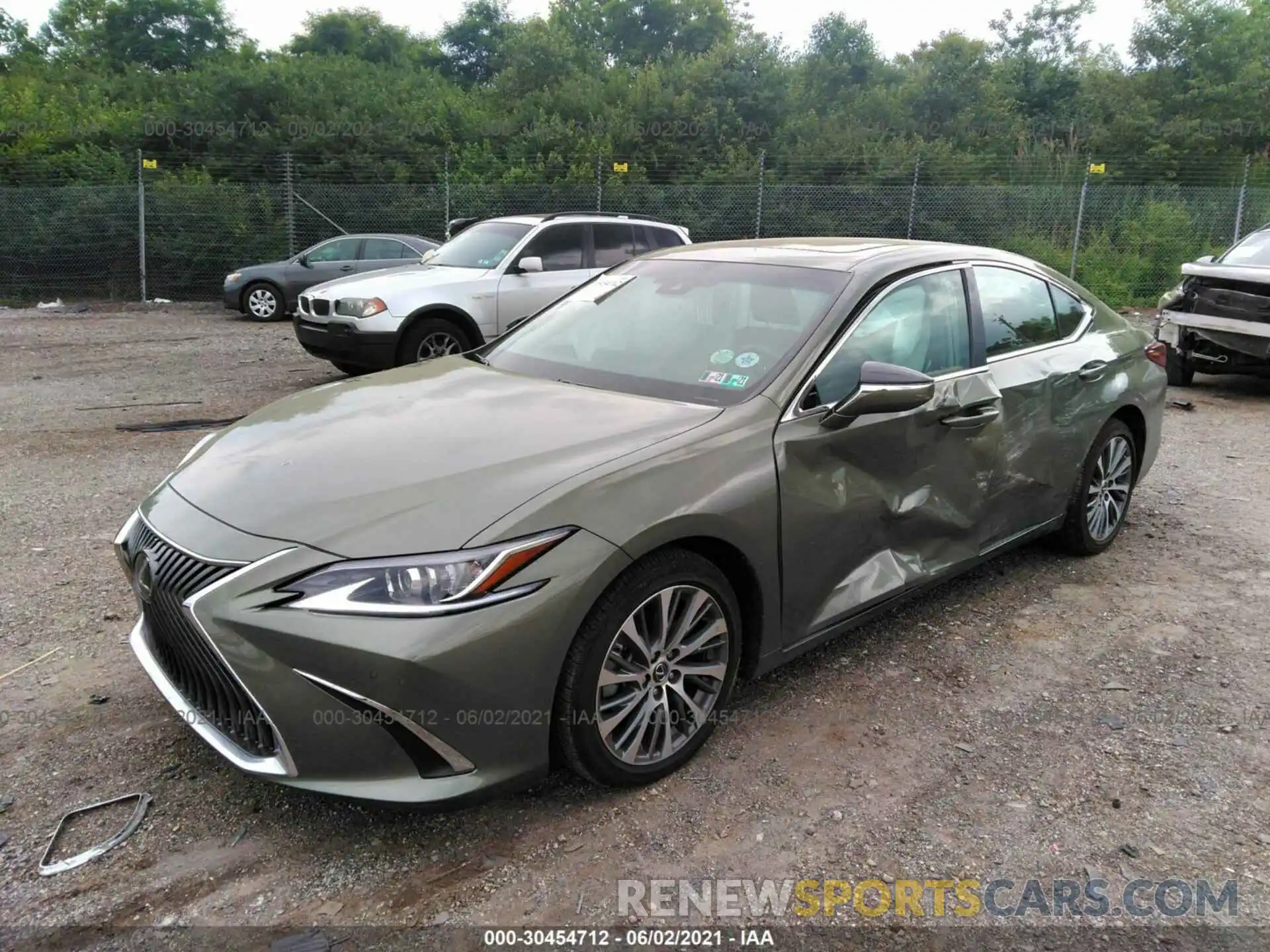 2 Photograph of a damaged car 58ABZ1B18KU045004 LEXUS ES 2019