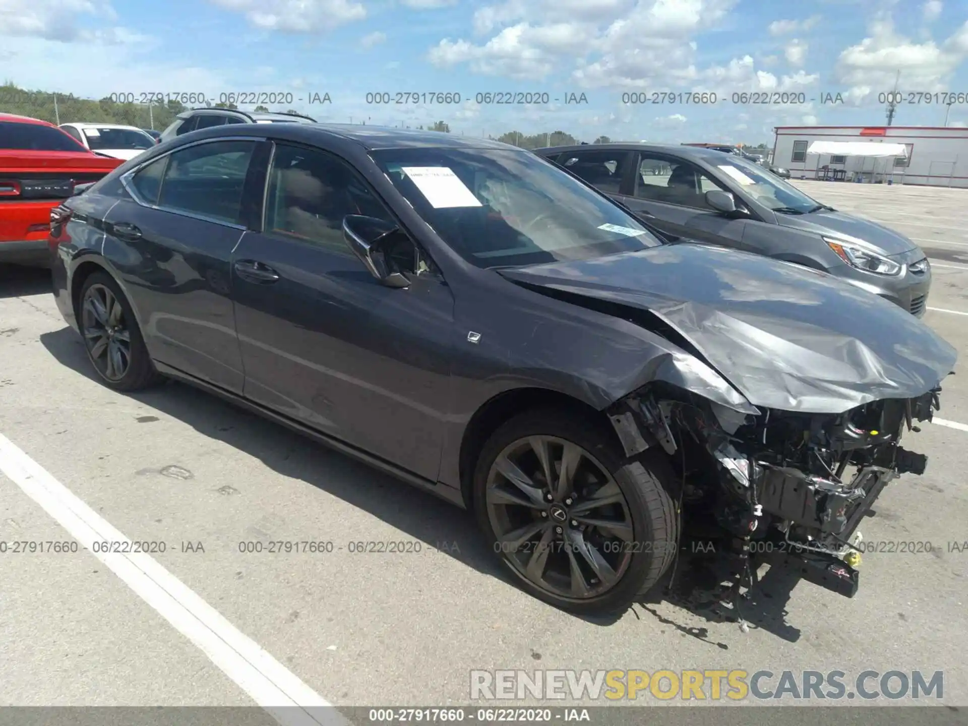 1 Photograph of a damaged car 58ABZ1B18KU048100 LEXUS ES 2019