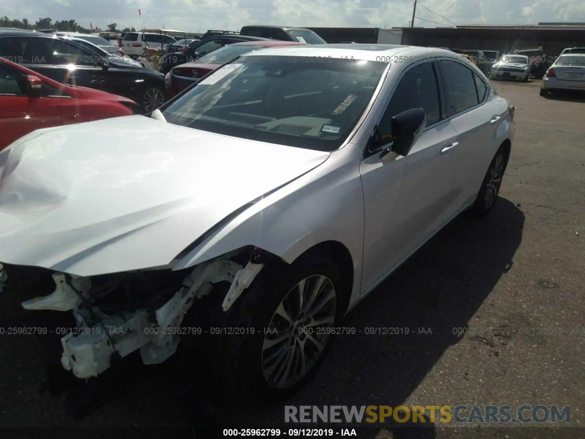 2 Photograph of a damaged car 58ABZ1B19KU001402 LEXUS ES 2019