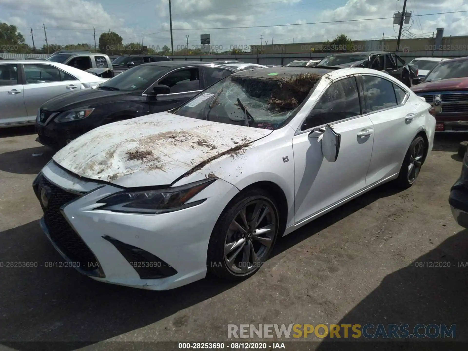 2 Photograph of a damaged car 58ABZ1B19KU003800 LEXUS ES 2019