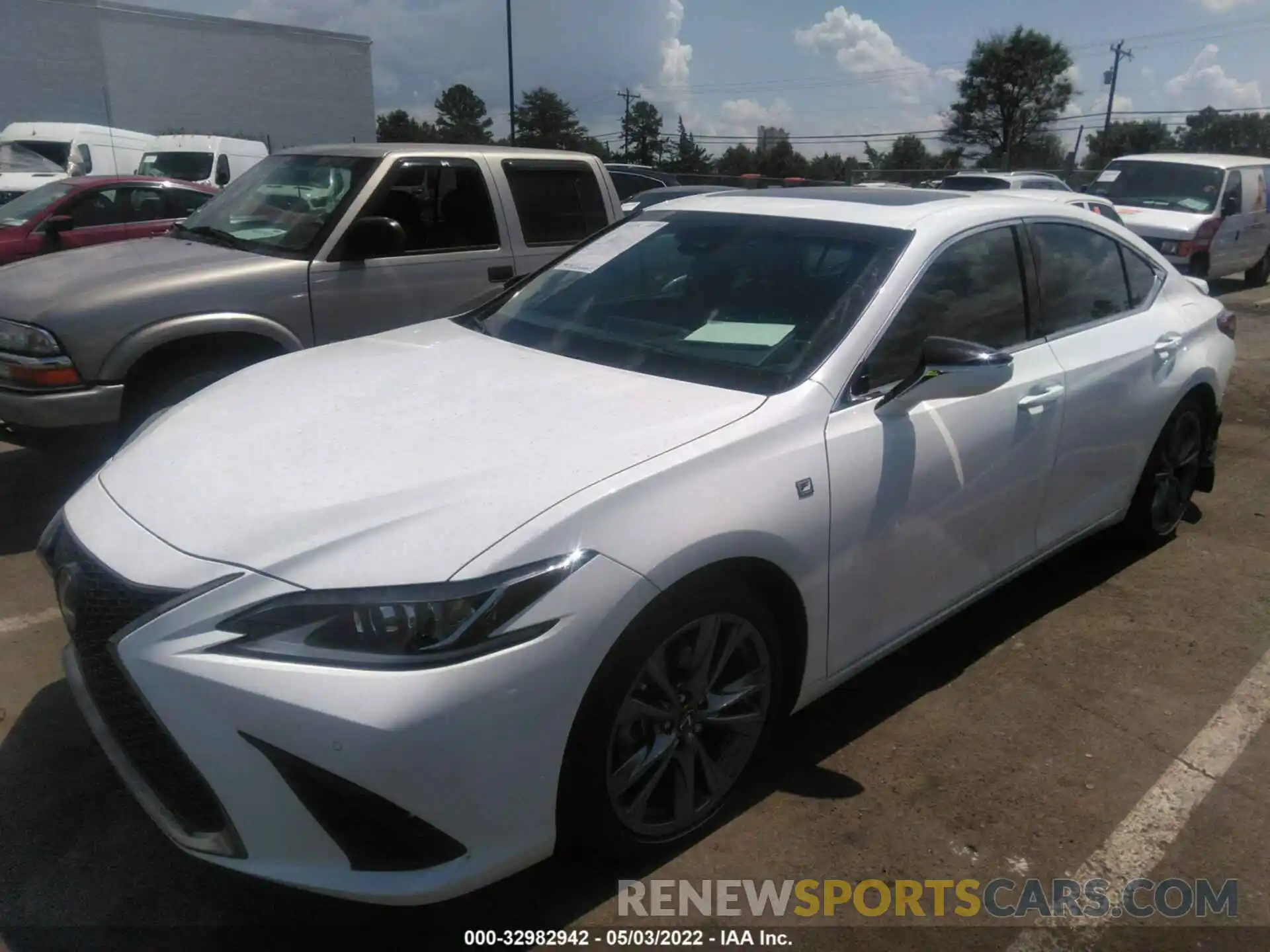 2 Photograph of a damaged car 58ABZ1B19KU013257 LEXUS ES 2019