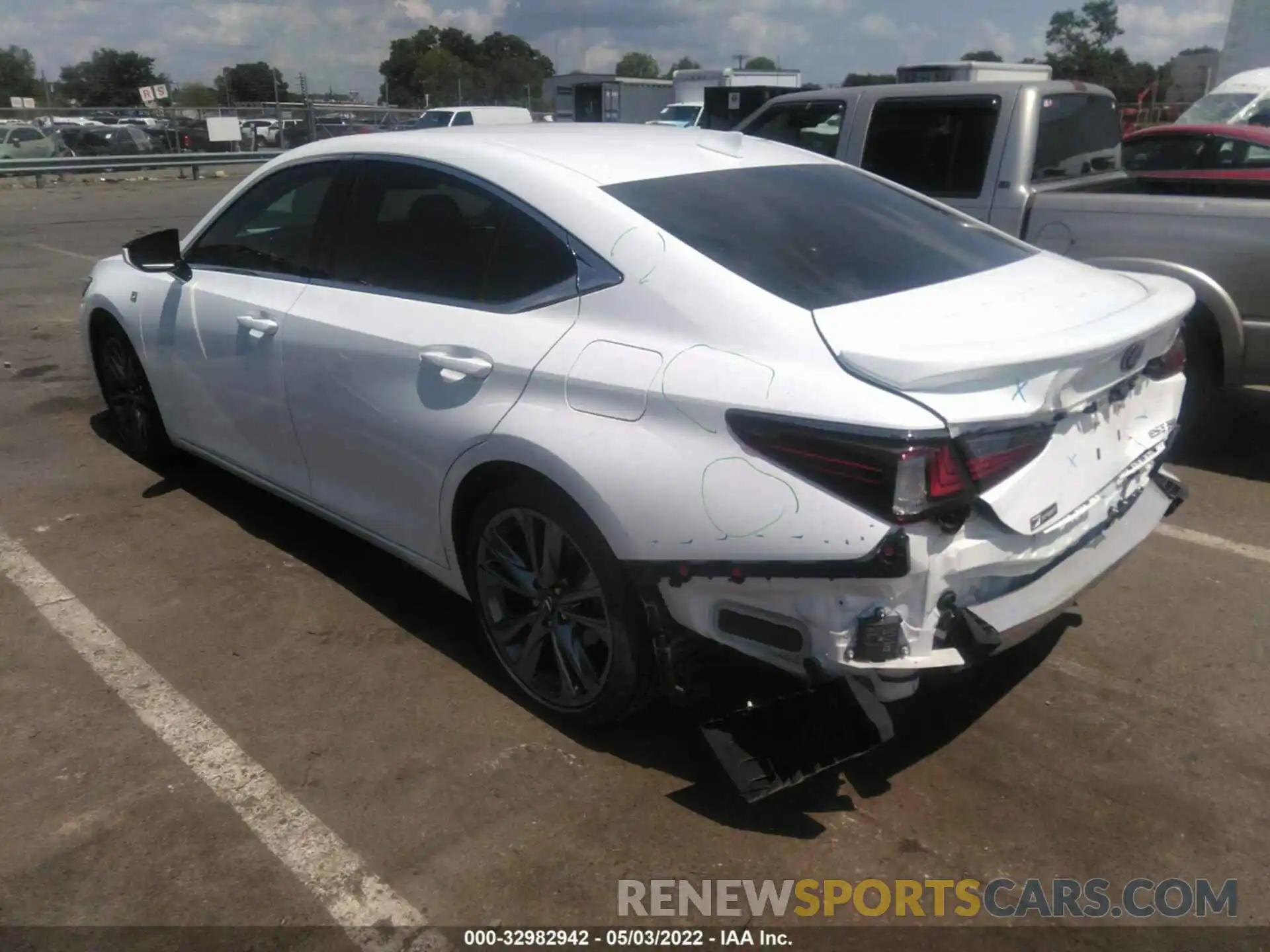 3 Photograph of a damaged car 58ABZ1B19KU013257 LEXUS ES 2019