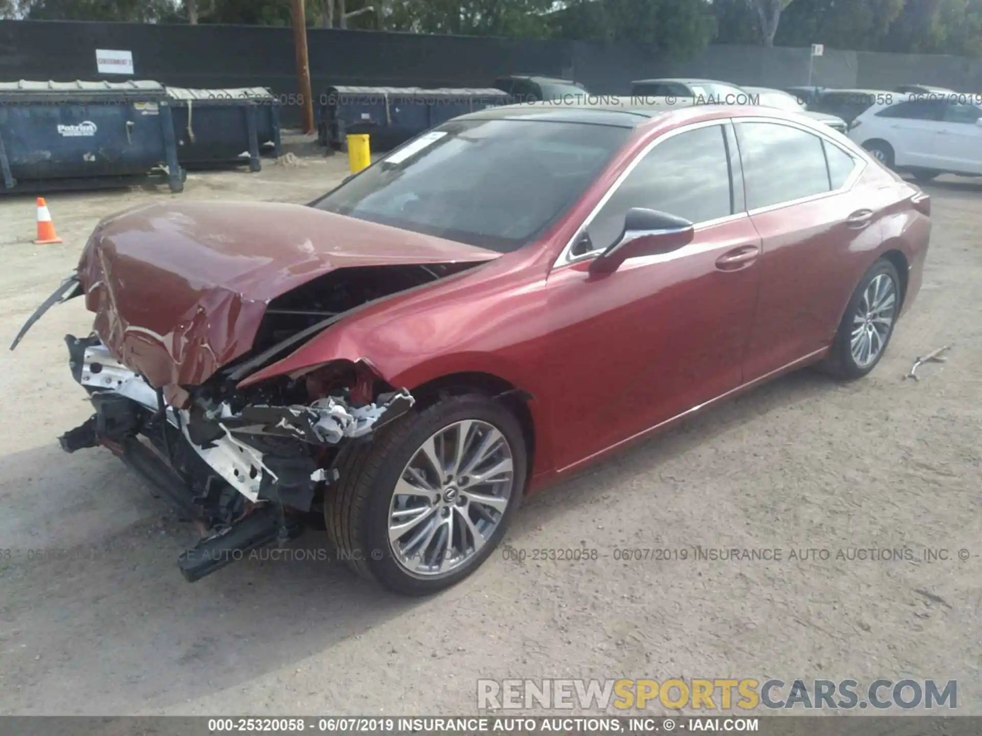 2 Photograph of a damaged car 58ABZ1B19KU021262 LEXUS ES 2019