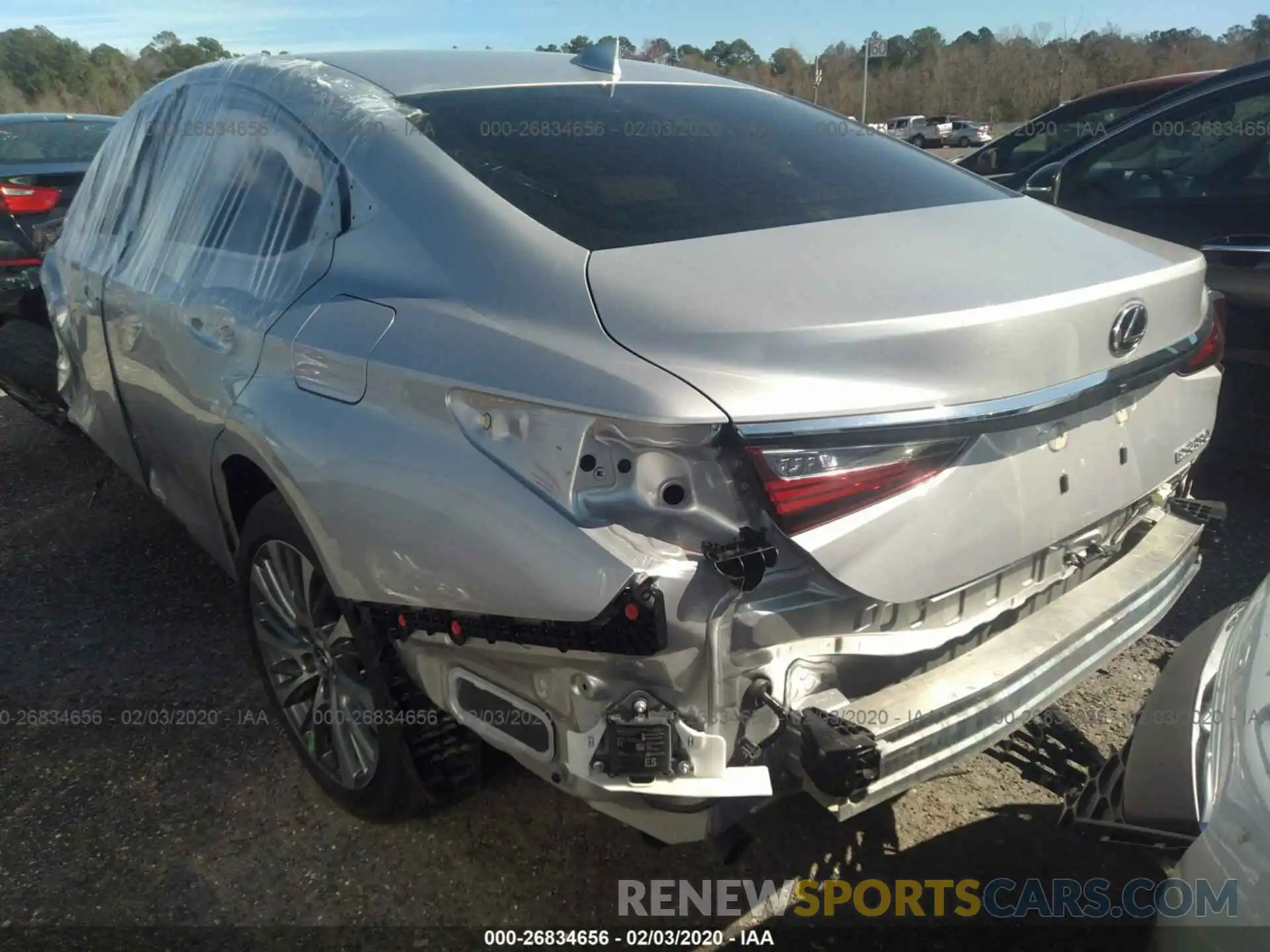 3 Photograph of a damaged car 58ABZ1B19KU022301 LEXUS ES 2019