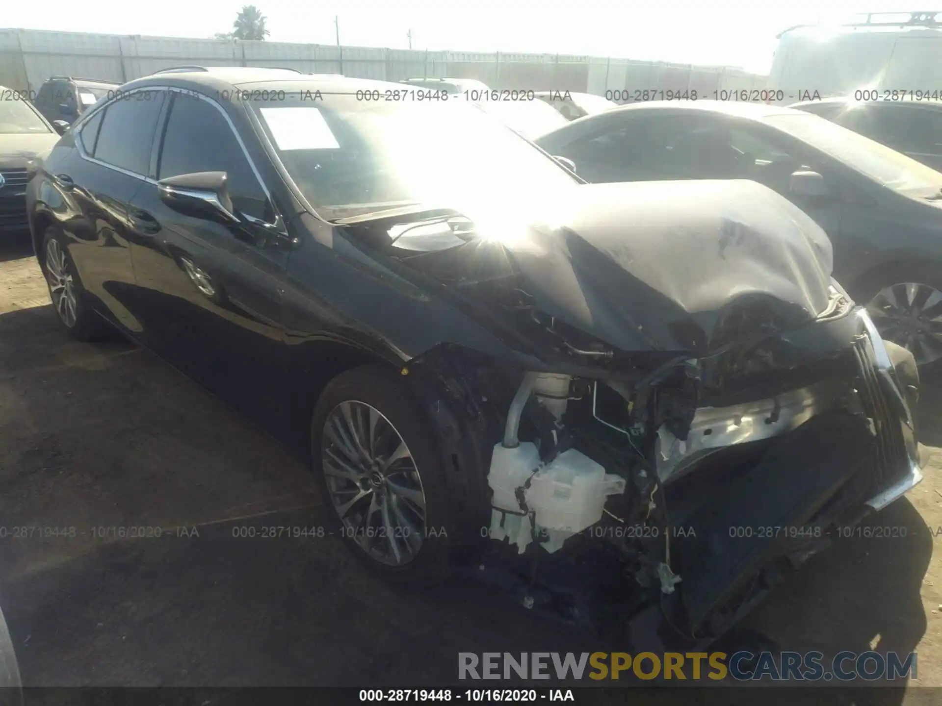 1 Photograph of a damaged car 58ABZ1B19KU029782 LEXUS ES 2019