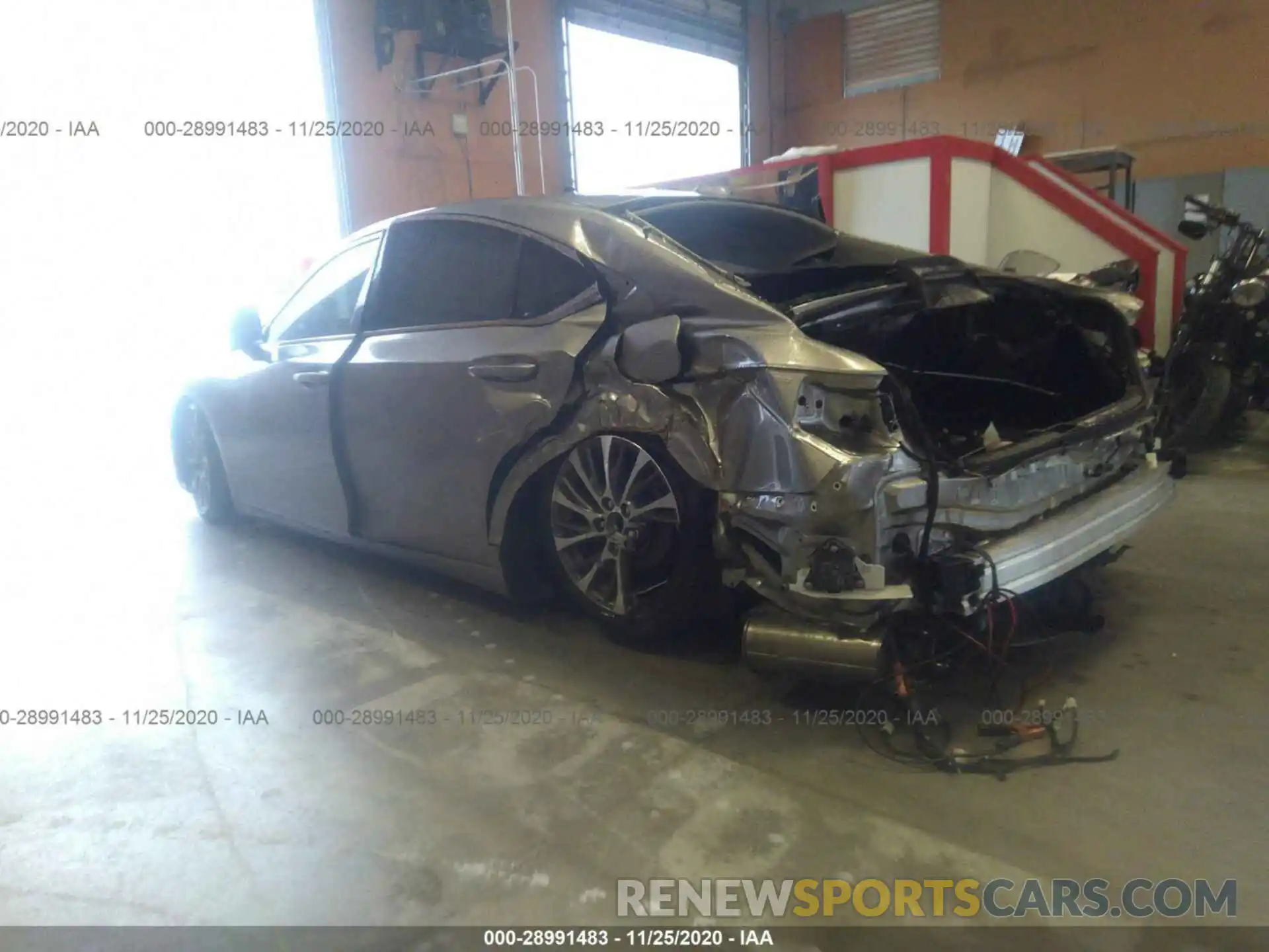 3 Photograph of a damaged car 58ABZ1B19KU034142 LEXUS ES 2019