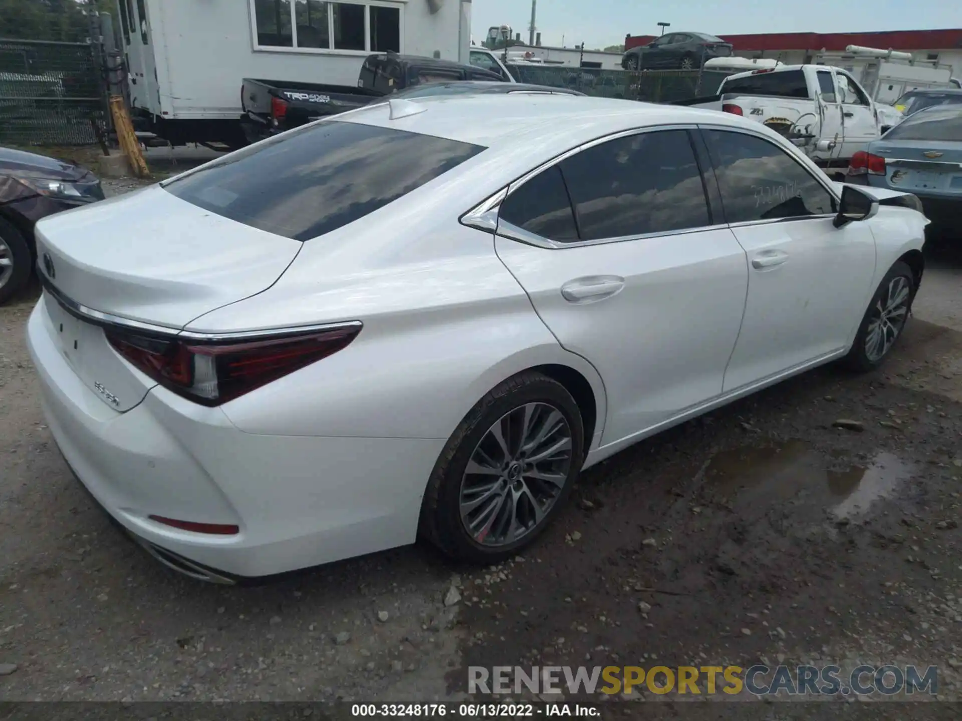 4 Фотография поврежденного автомобиля 58ABZ1B19KU040121 LEXUS ES 2019