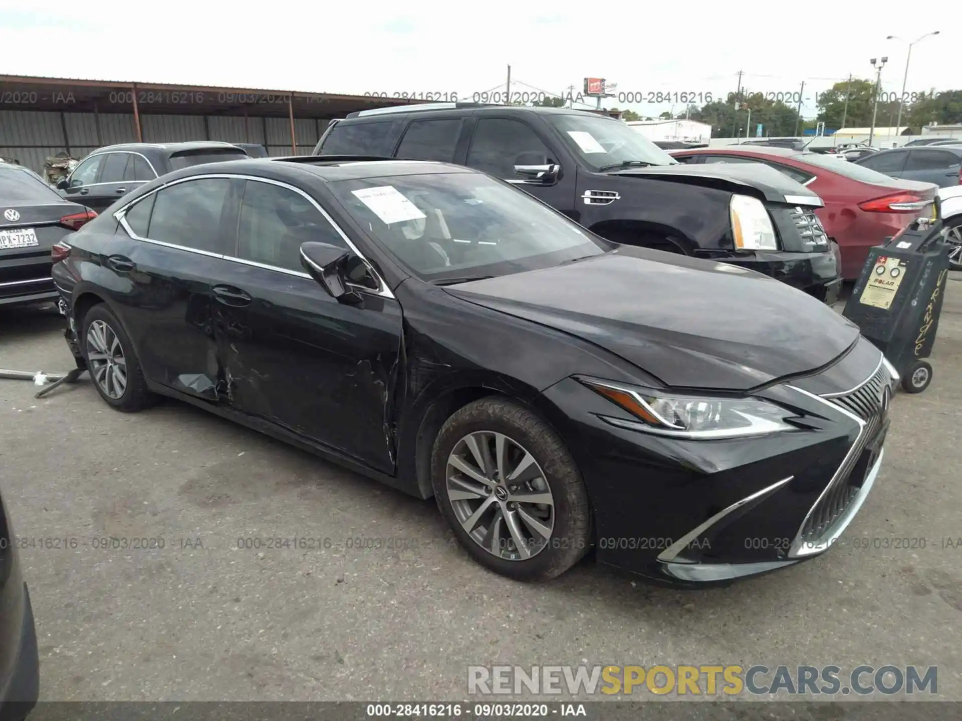 1 Photograph of a damaged car 58ABZ1B19KU043374 LEXUS ES 2019