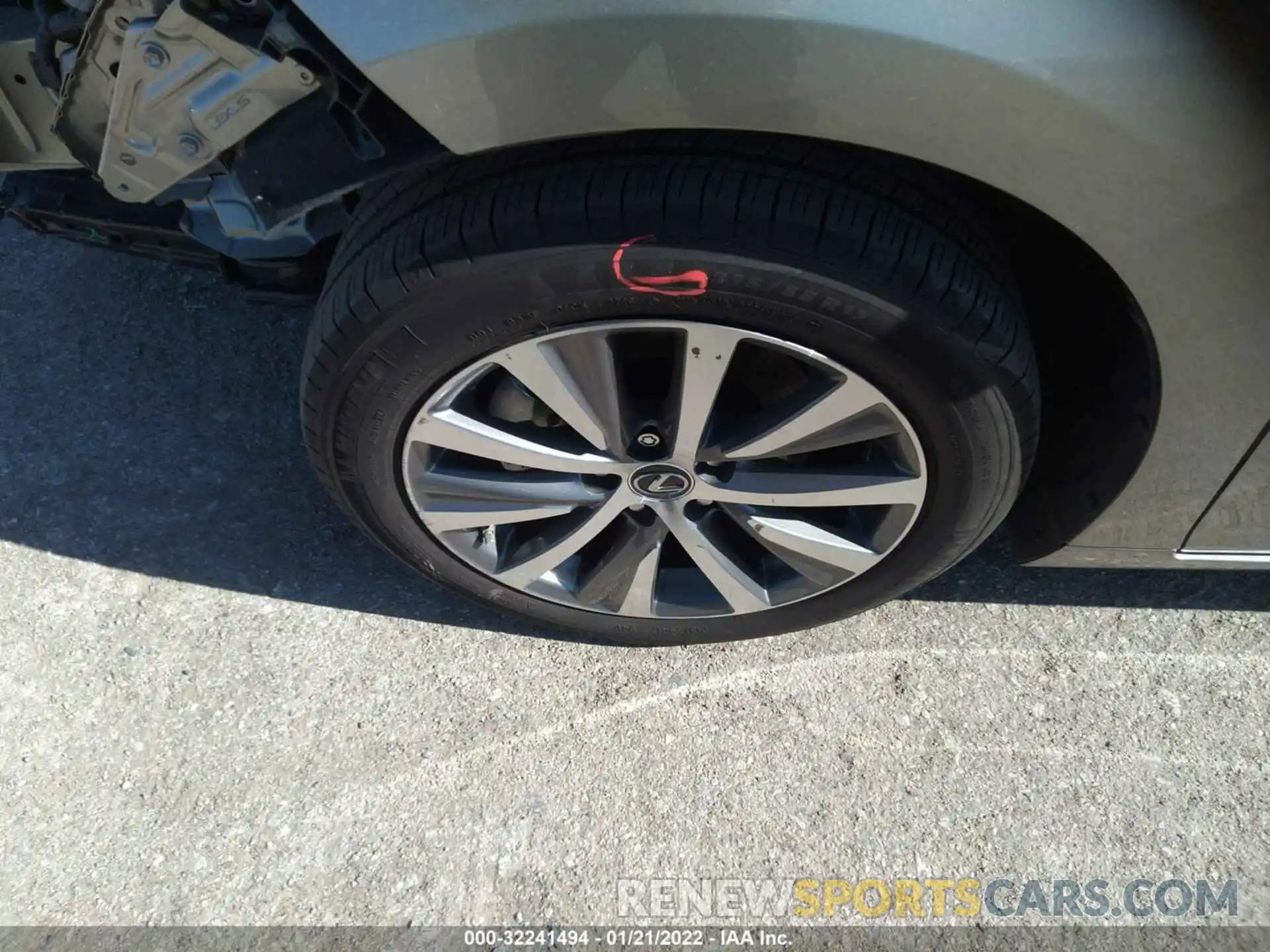 12 Photograph of a damaged car 58ABZ1B19KU049613 LEXUS ES 2019