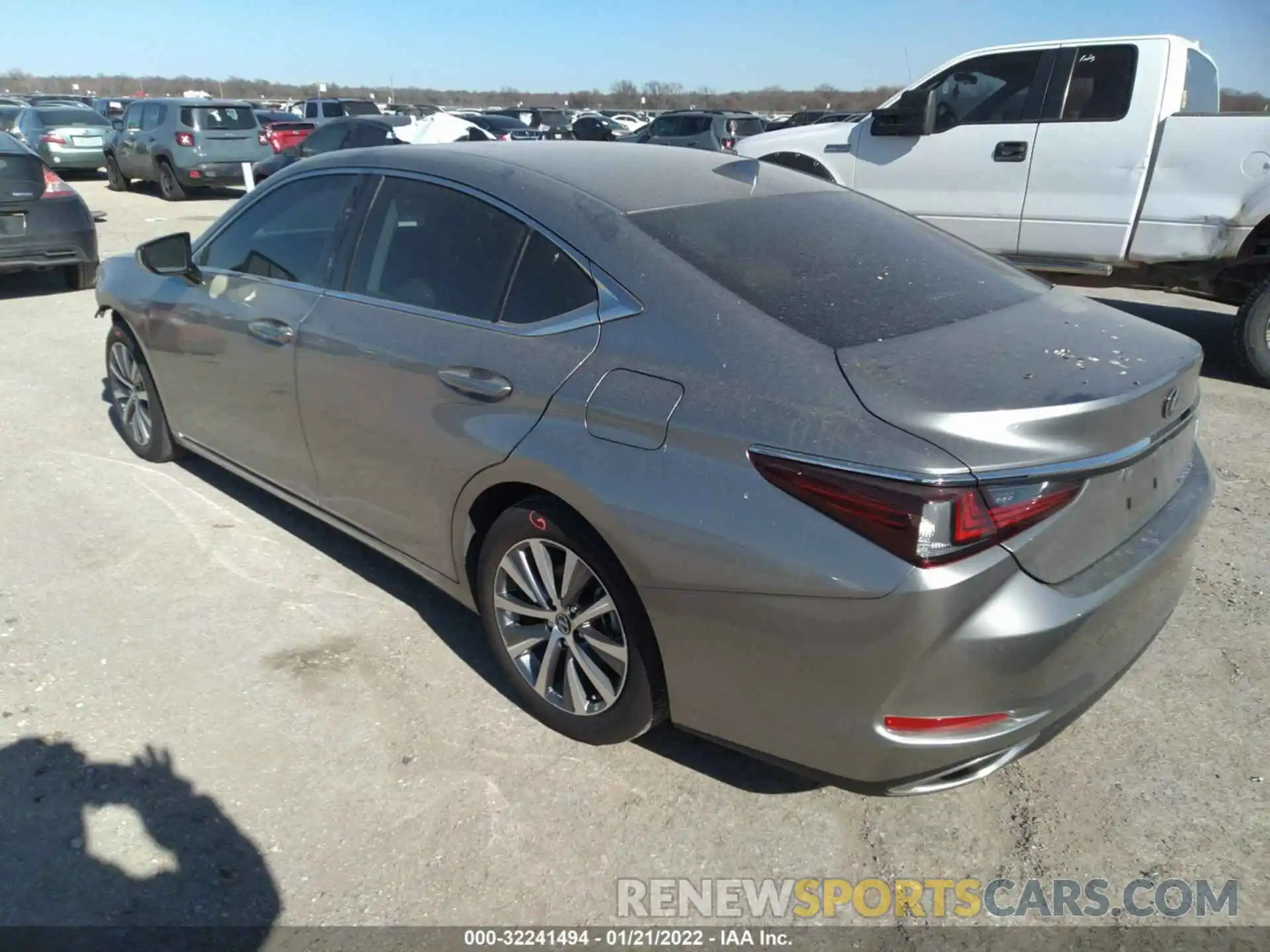 3 Photograph of a damaged car 58ABZ1B19KU049613 LEXUS ES 2019