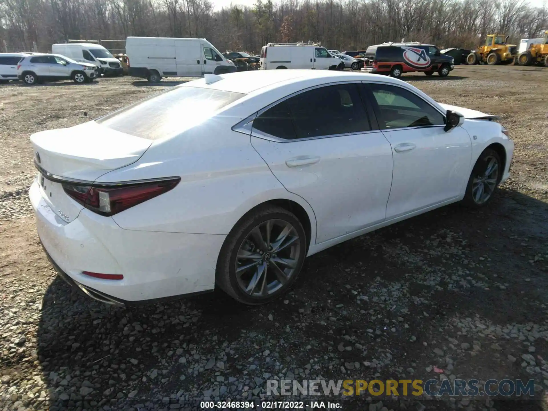 4 Photograph of a damaged car 58ABZ1B1XKU002042 LEXUS ES 2019