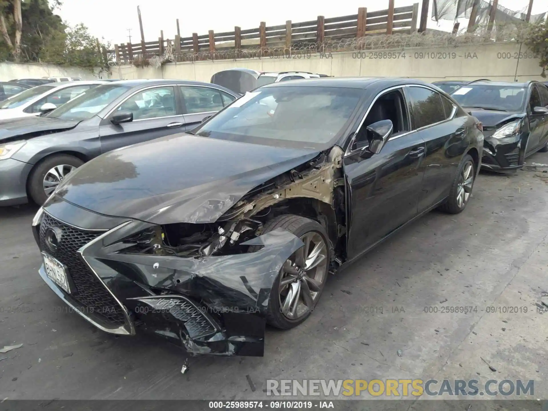 2 Photograph of a damaged car 58ABZ1B1XKU004549 LEXUS ES 2019