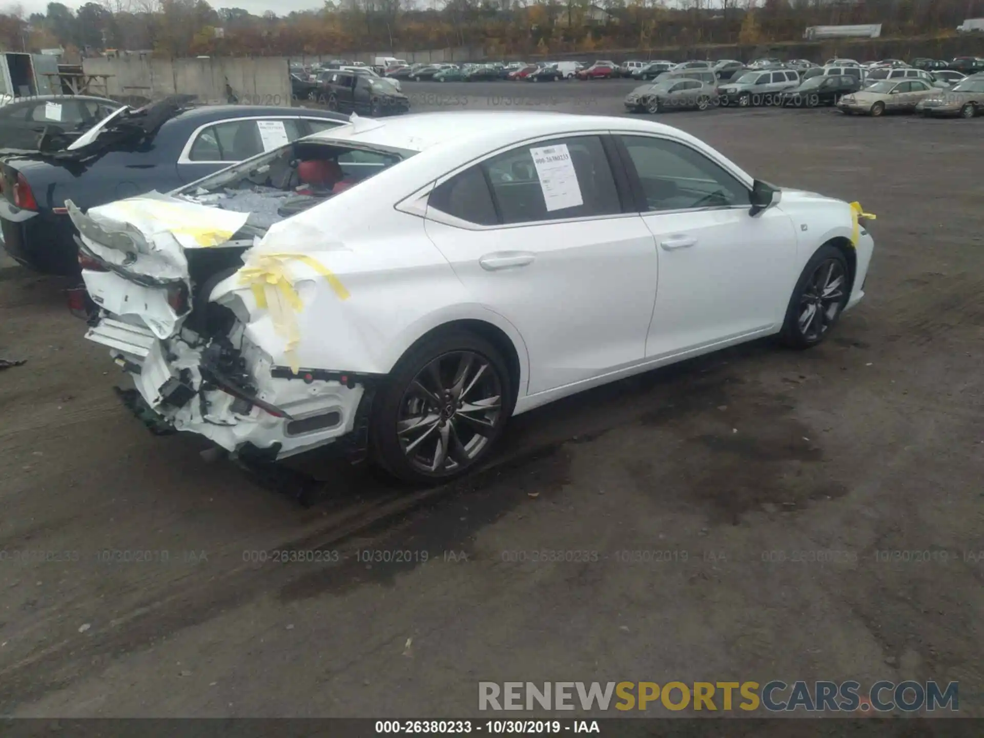 4 Photograph of a damaged car 58ABZ1B1XKU011484 LEXUS ES 2019