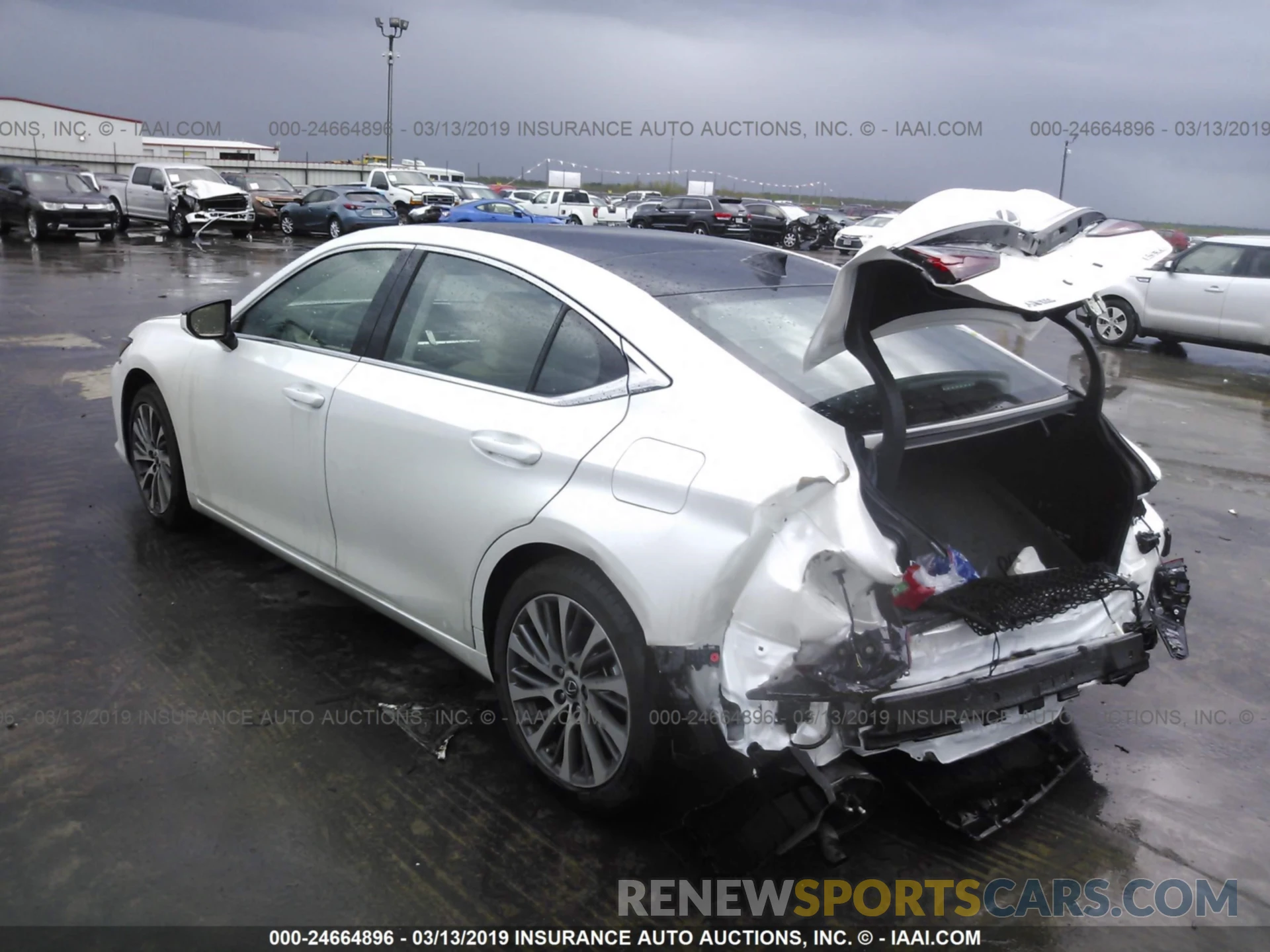 3 Photograph of a damaged car 58ABZ1B1XKU013476 LEXUS ES 2019