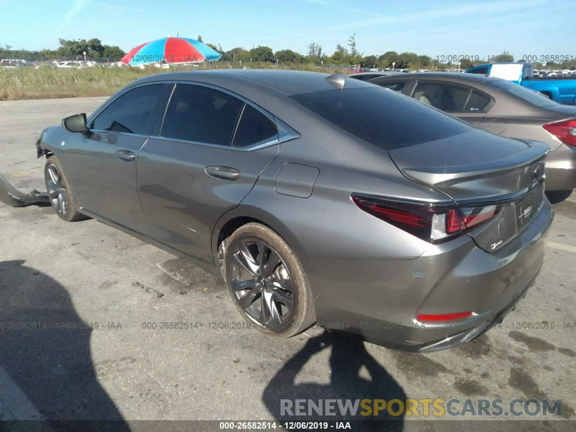 3 Фотография поврежденного автомобиля 58ABZ1B1XKU013977 LEXUS ES 2019