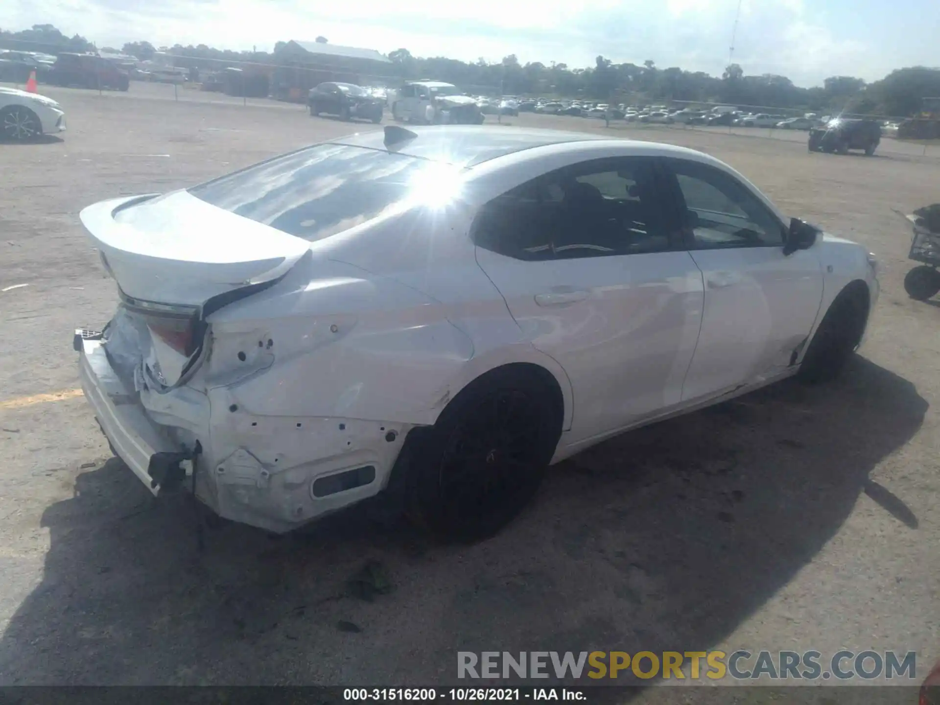 4 Photograph of a damaged car 58ABZ1B1XKU019049 LEXUS ES 2019