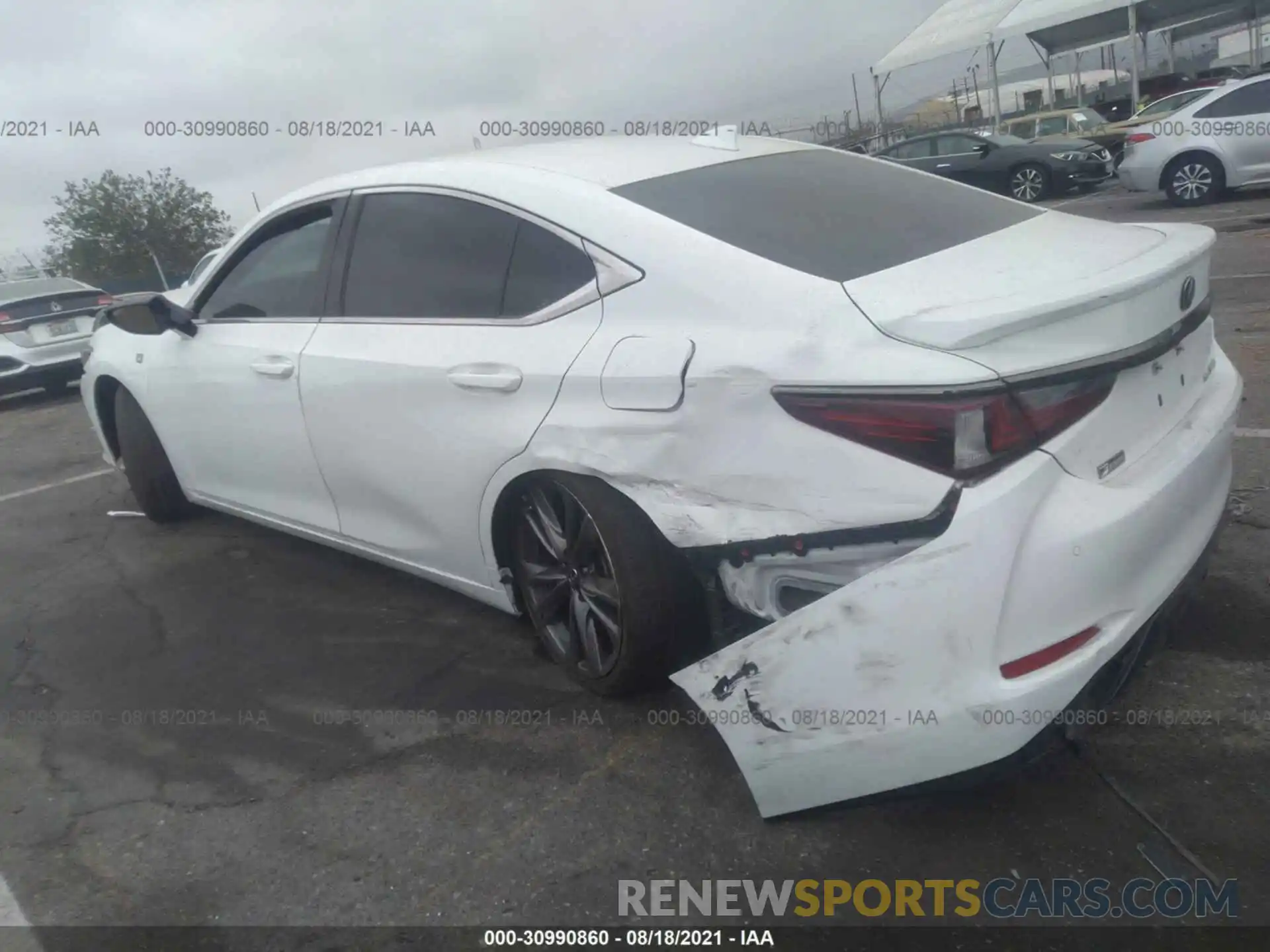 3 Photograph of a damaged car 58ABZ1B1XKU021724 LEXUS ES 2019