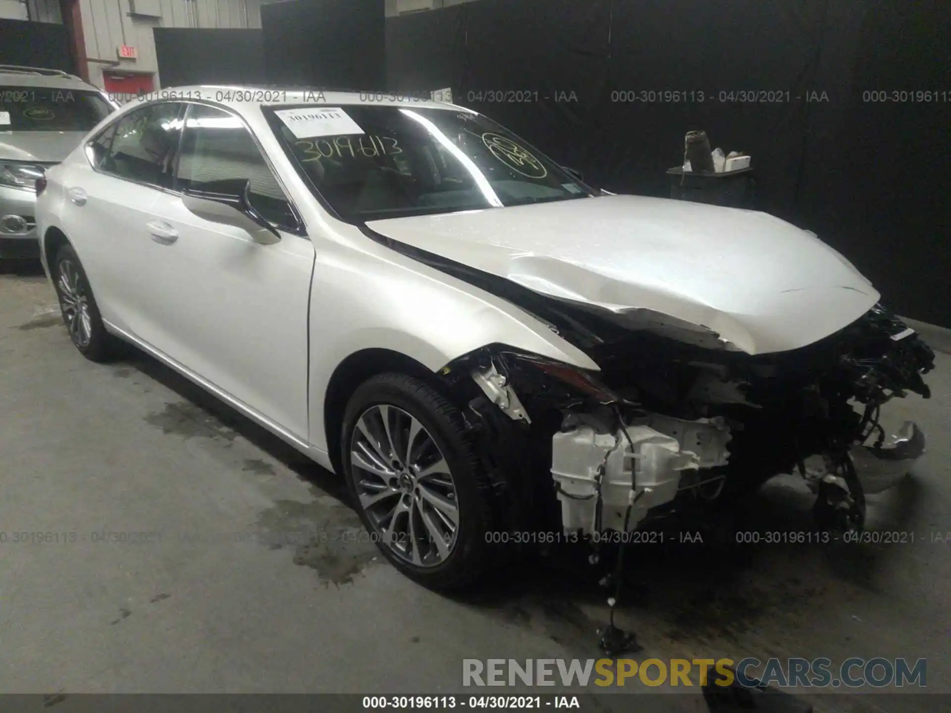 1 Photograph of a damaged car 58ABZ1B1XKU028656 LEXUS ES 2019