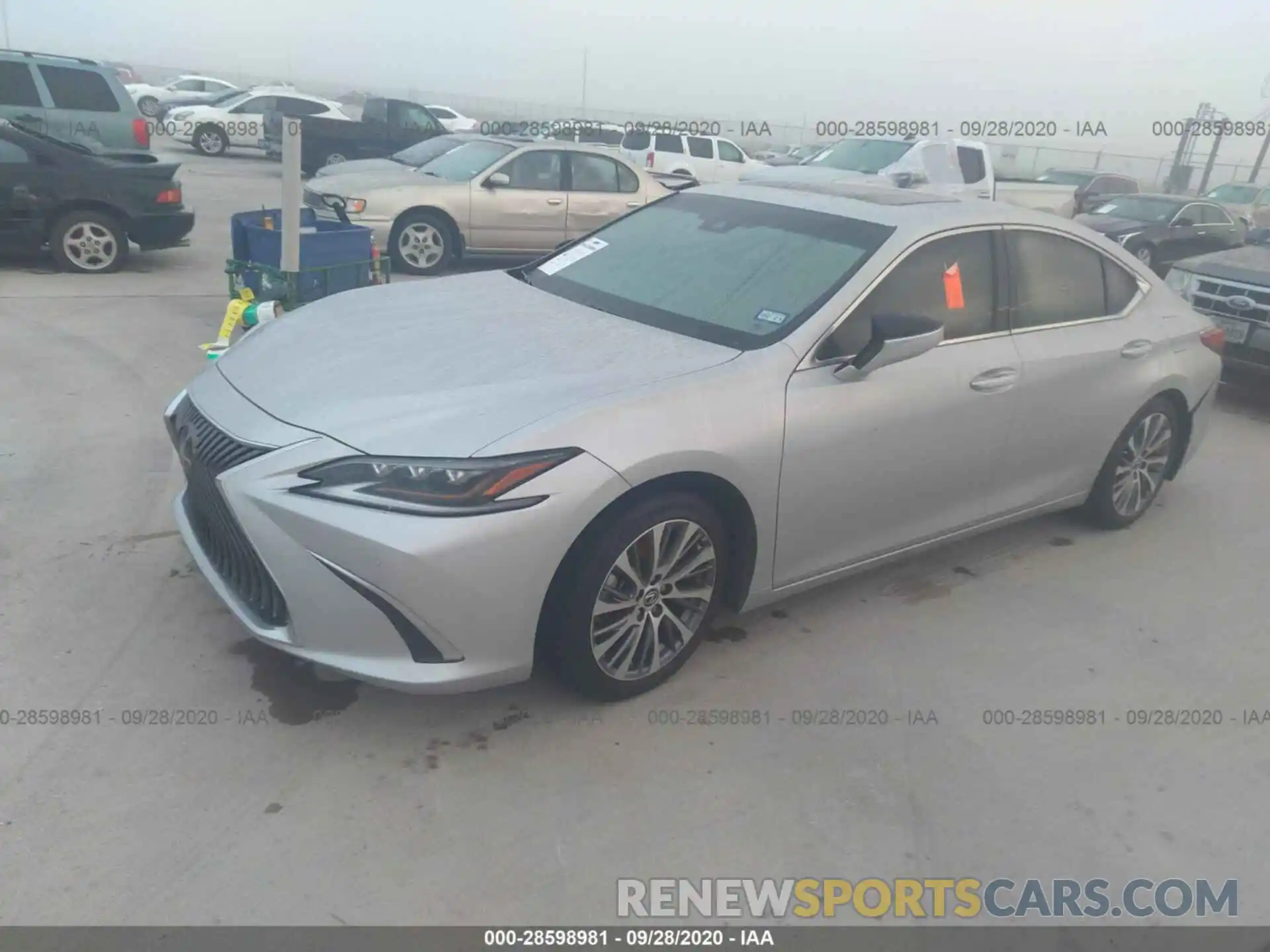 2 Фотография поврежденного автомобиля 58ABZ1B1XKU037213 LEXUS ES 2019